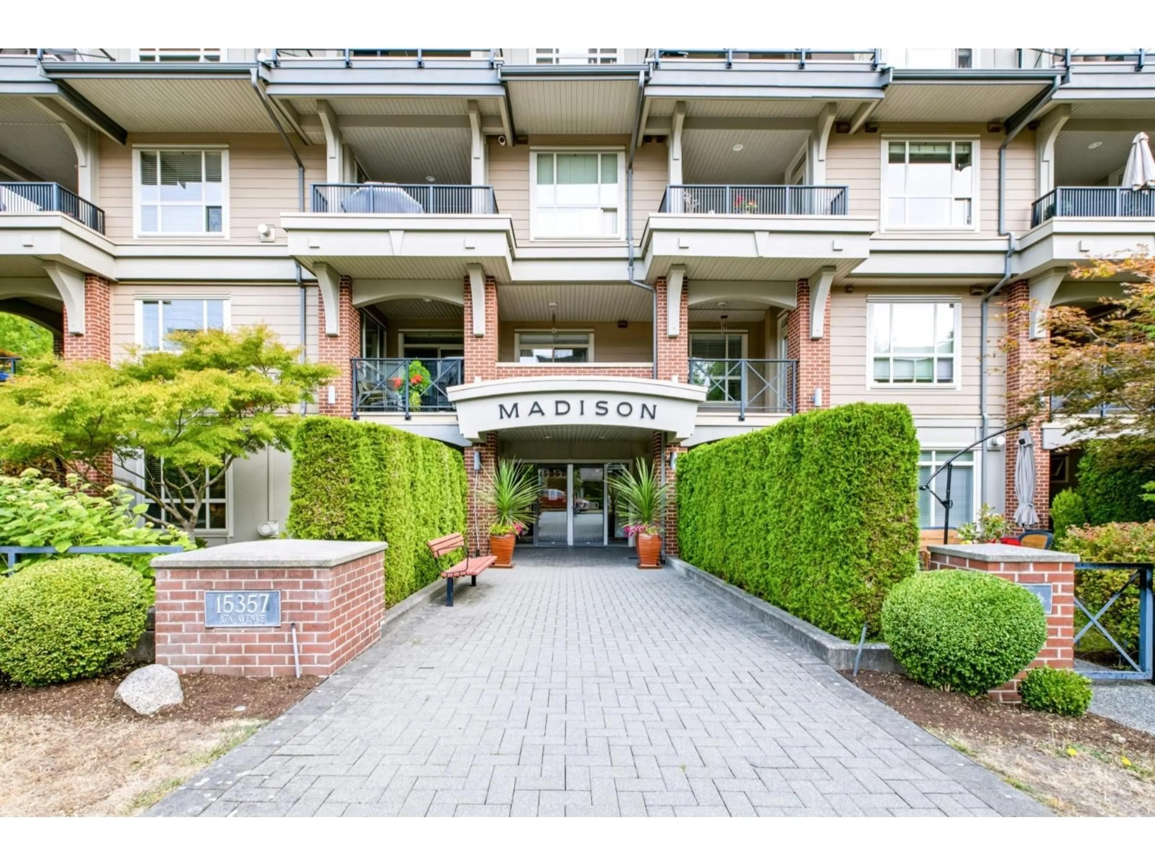 Unknown for 110 - 15357 17A AVENUE, Surrey British Columbia V4A1V4
