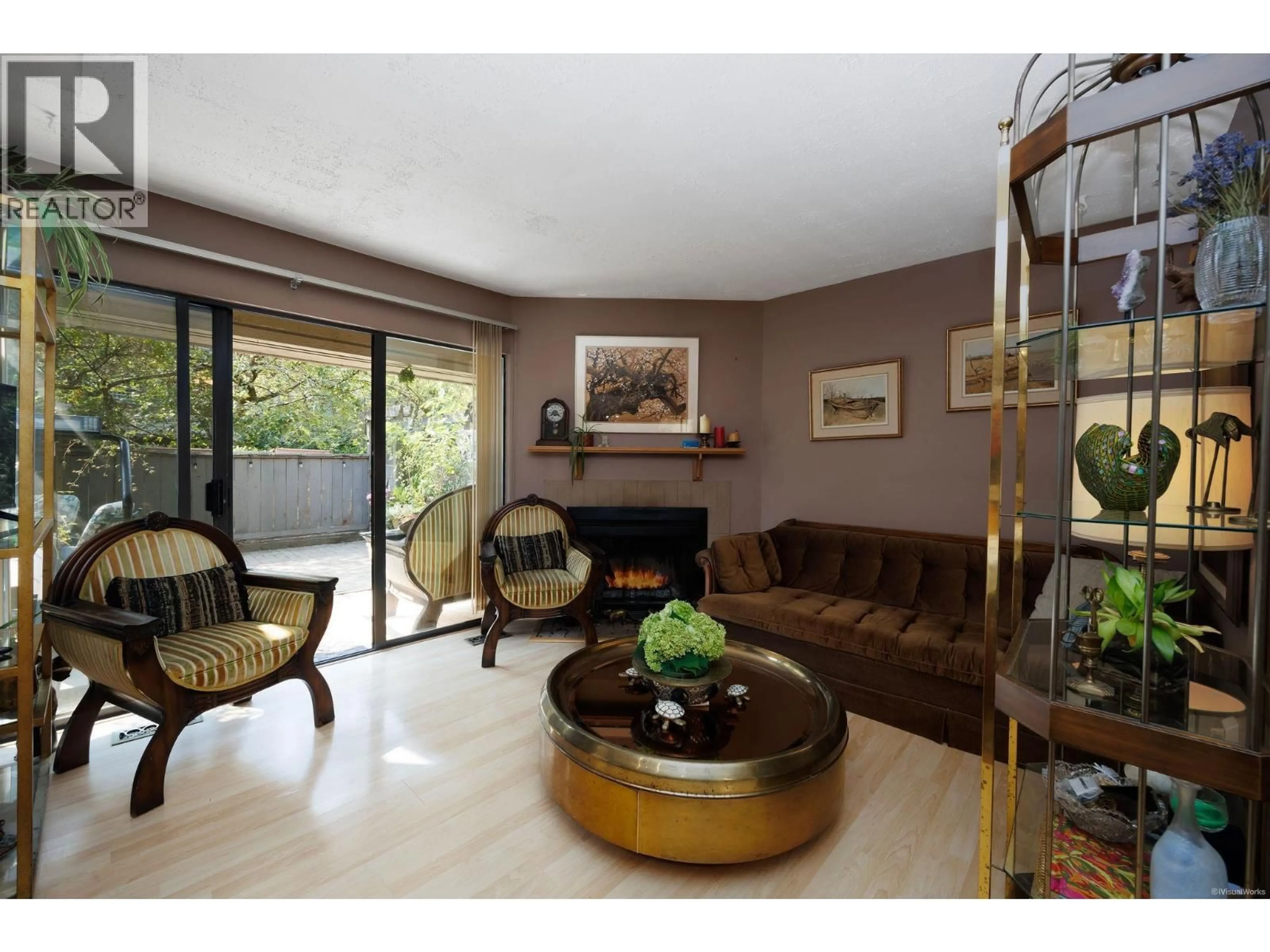 Living room with furniture, unknown for 21 - 1174 INLET STREET, Coquitlam British Columbia V3B6F4