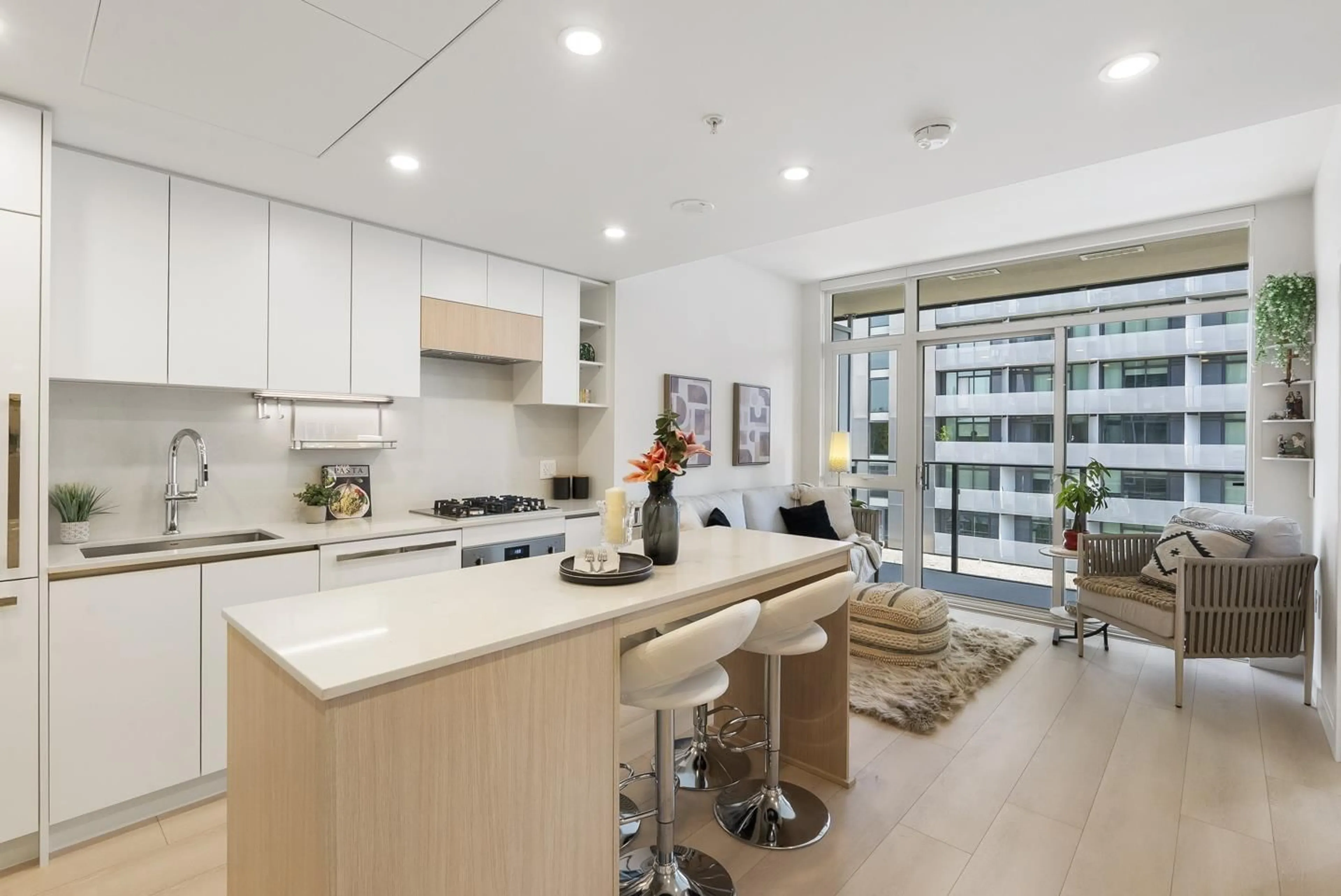 Open concept kitchen, unknown for 411 - 13573 98A AVENUE, Surrey British Columbia V3T0X1
