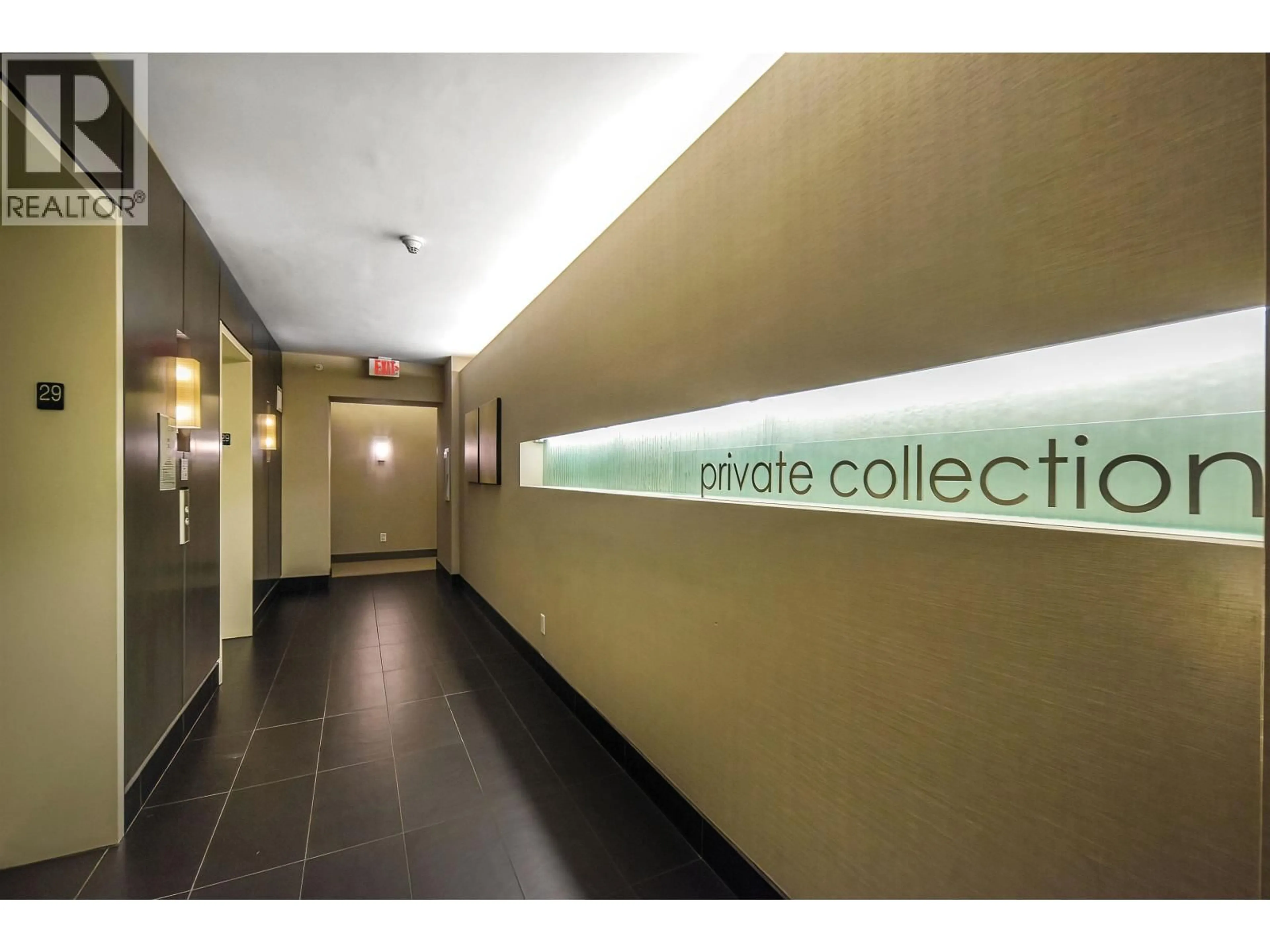 Indoor foyer for 2101 - 565 SMITHE STREET, Vancouver British Columbia V6B0E4