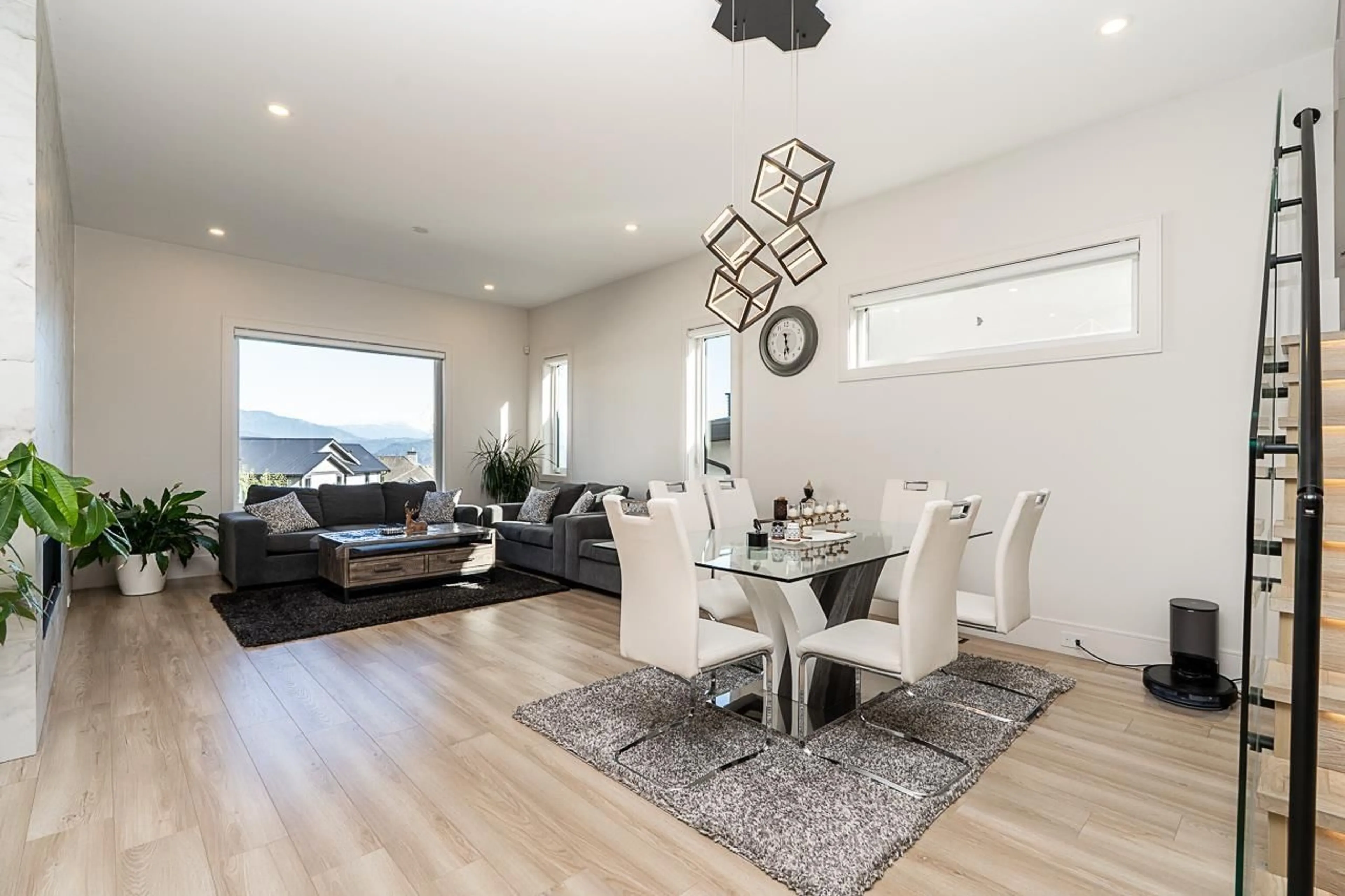 Living room with furniture, wood/laminate floor for 2720 MONTANA PLACE, Abbotsford British Columbia V3G0G8