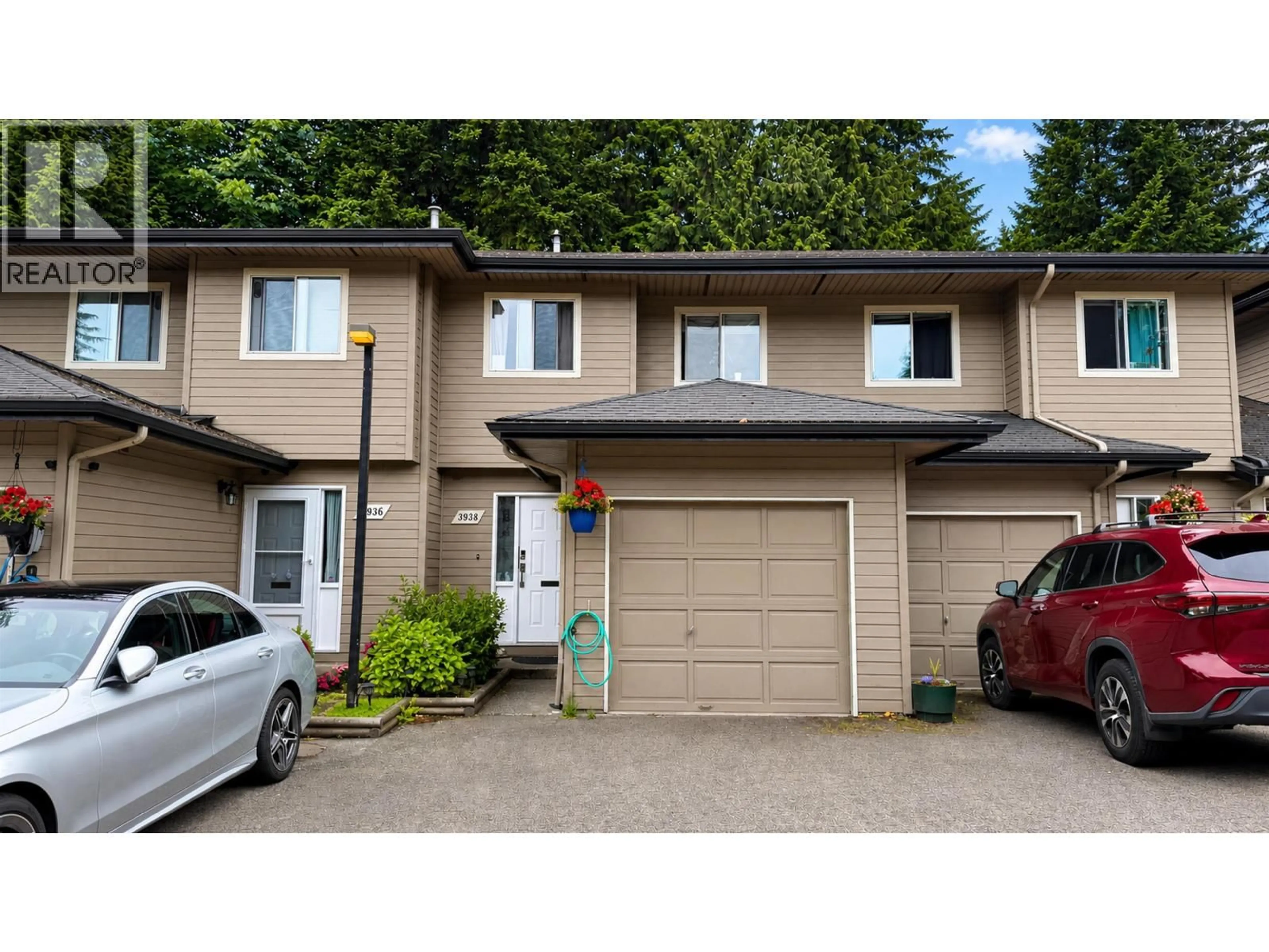 A pic from outside/outdoor area/front of a property/back of a property/a pic from drone, street for 3938 INDIAN RIVER DRIVE, North Vancouver British Columbia V7G2G9