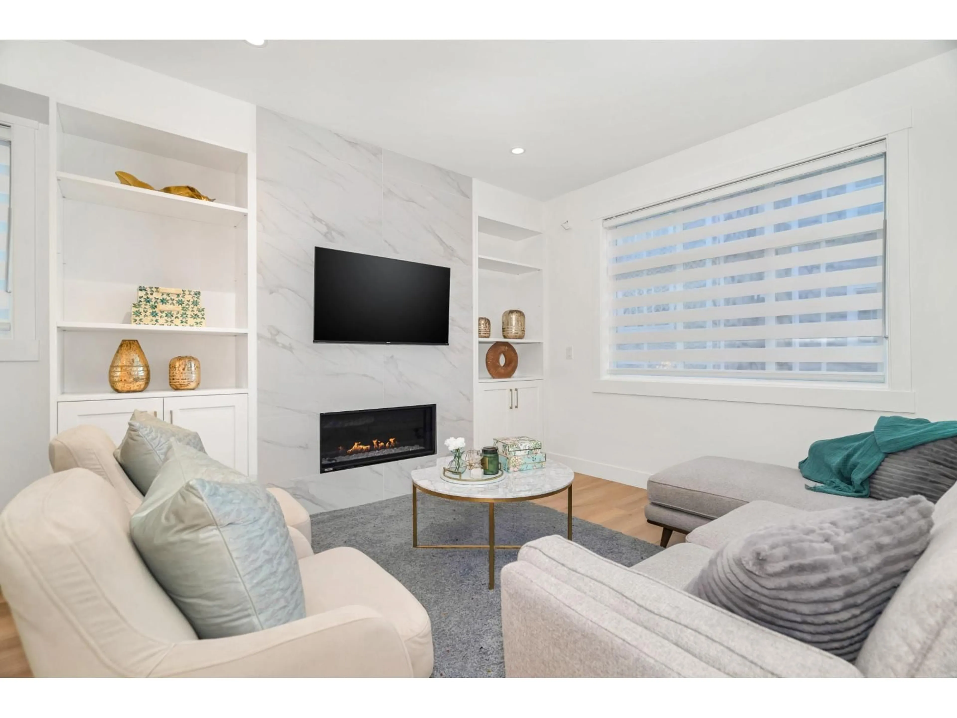 Living room with furniture, unknown for 13 - 9762 182A STREET, Surrey British Columbia V4N6W5