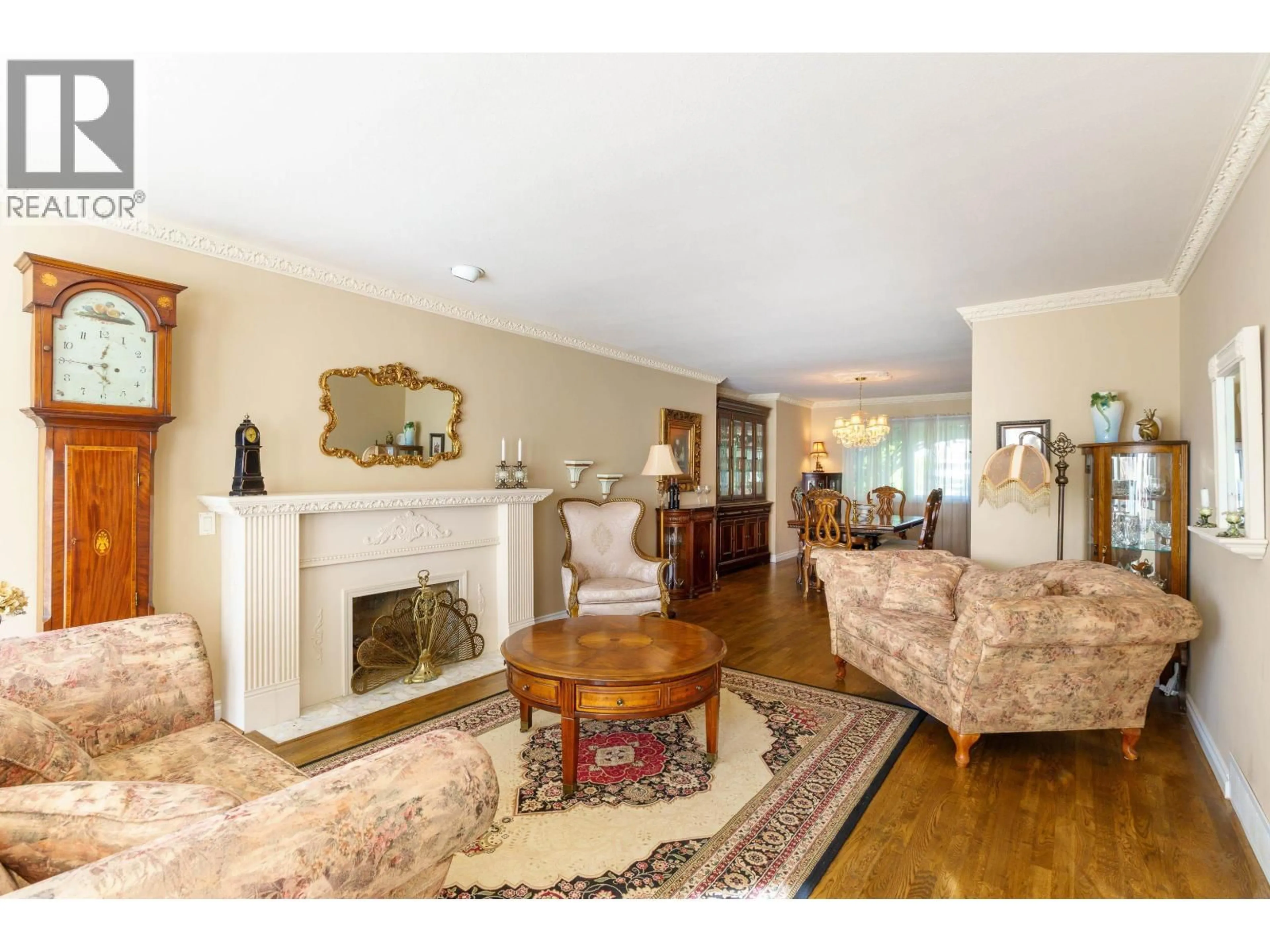 Living room with furniture, unknown for 12612 215 STREET, Maple Ridge British Columbia V4R2H3