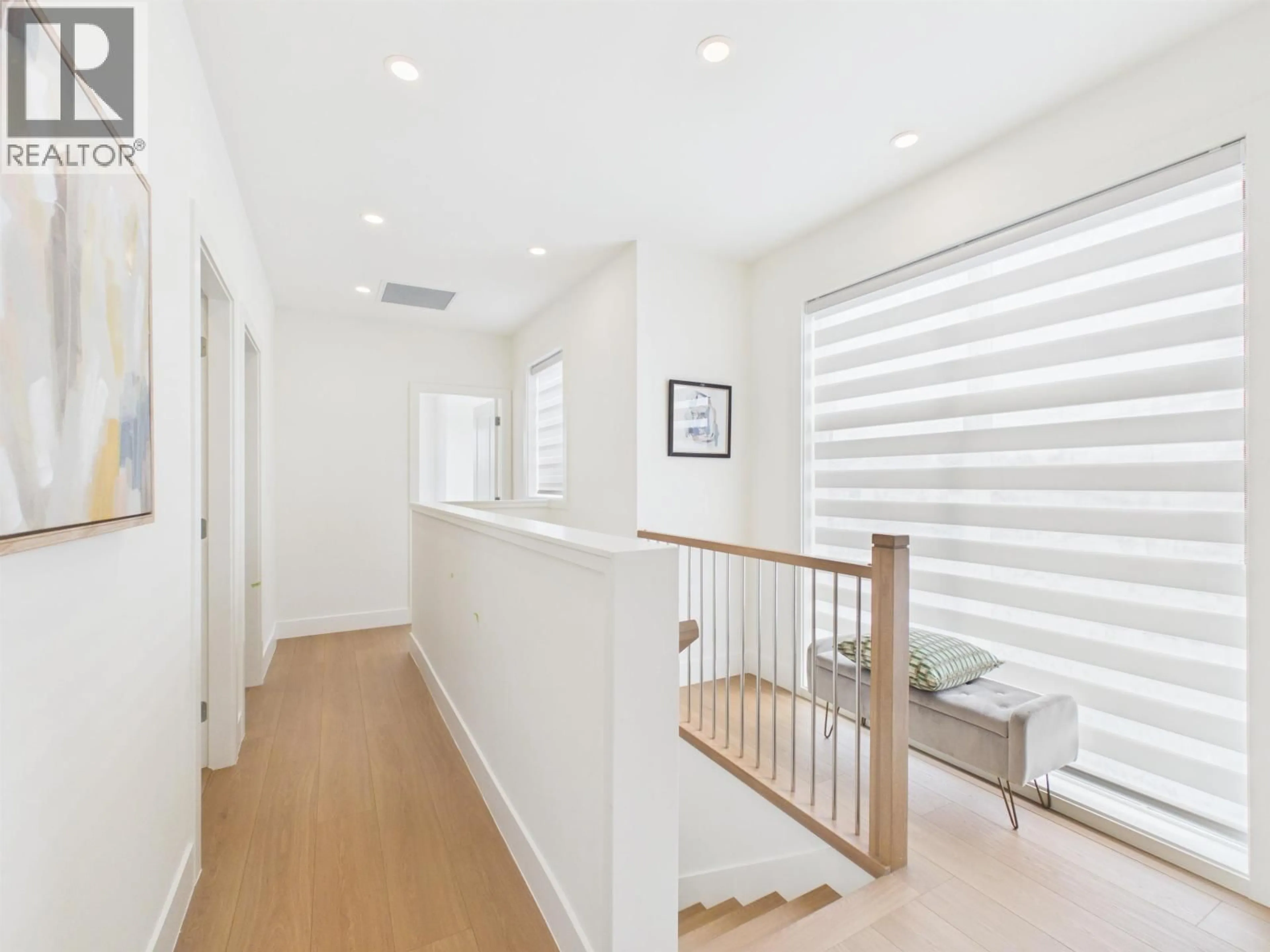 Indoor entryway for SL2 - 9880 GRANVILEE AVENUE, Richmond British Columbia V6Y1R3