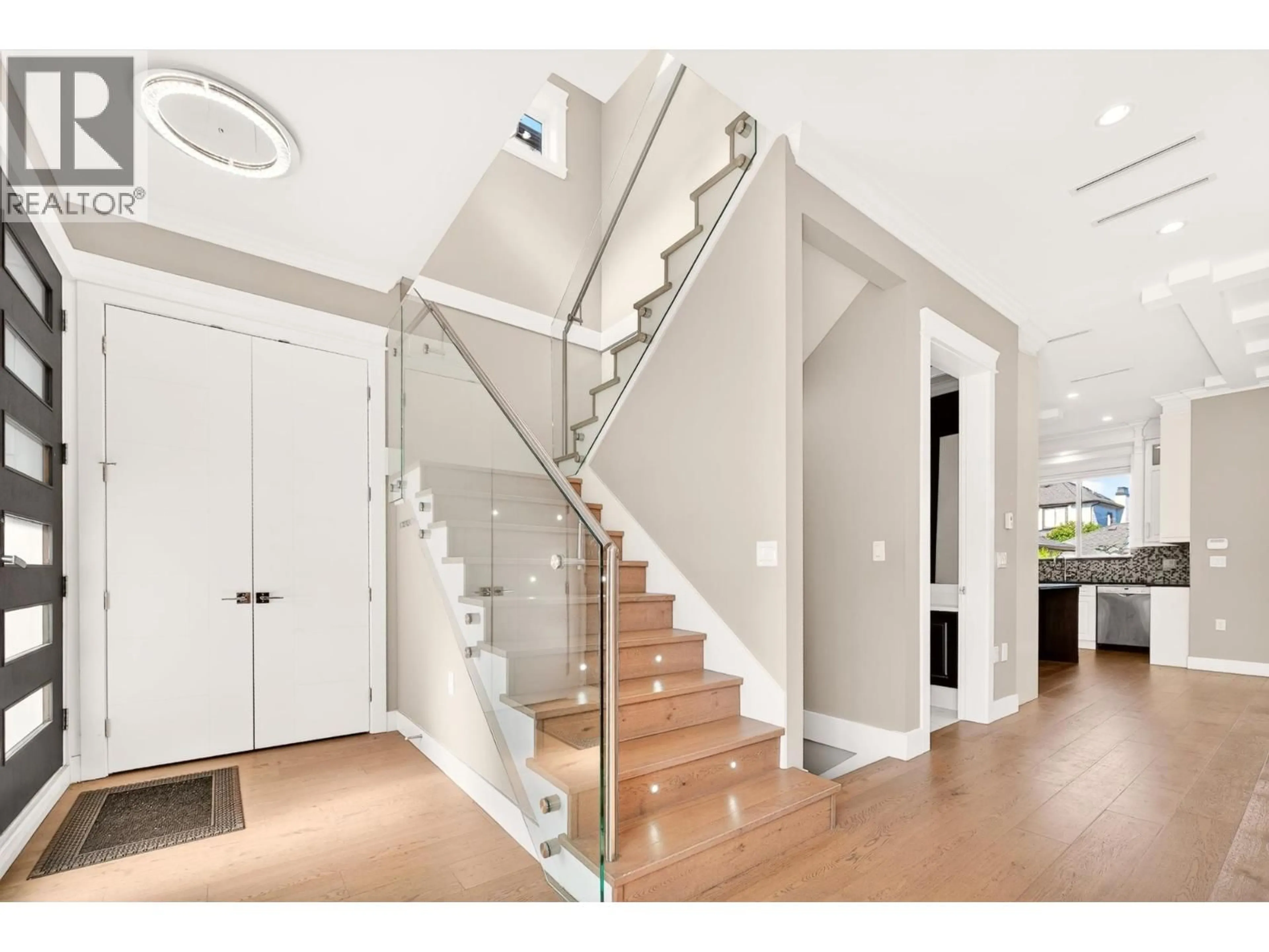 Unknown for 8068 HAIG STREET, Vancouver British Columbia V6P4R9