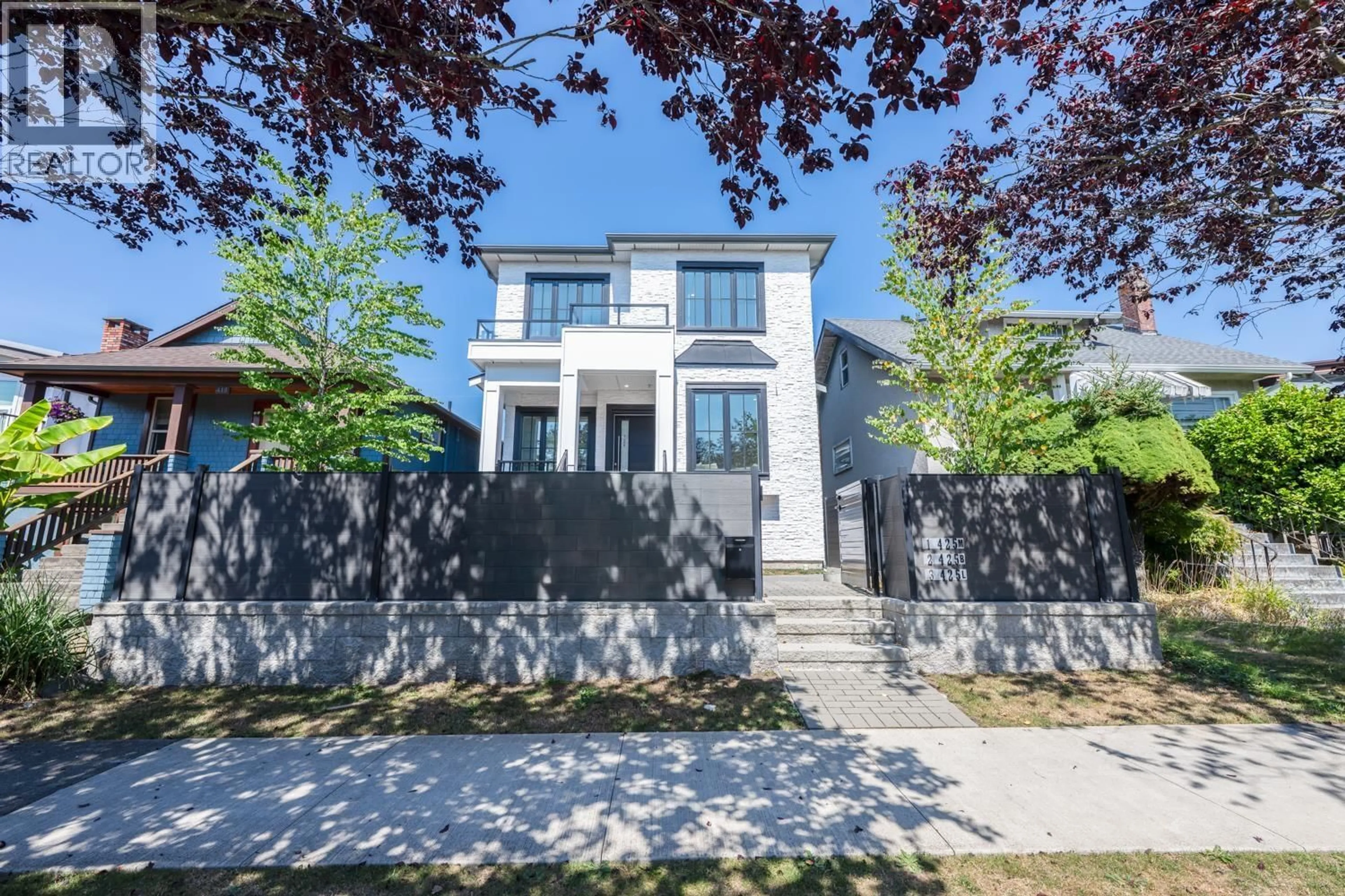 Home with brick exterior material, street for 425 56TH AVENUE, Vancouver British Columbia V5X1R5