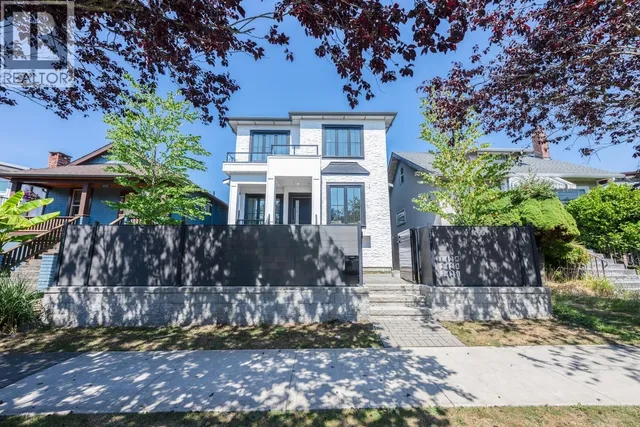 425 56TH AVENUE, Vancouver 2