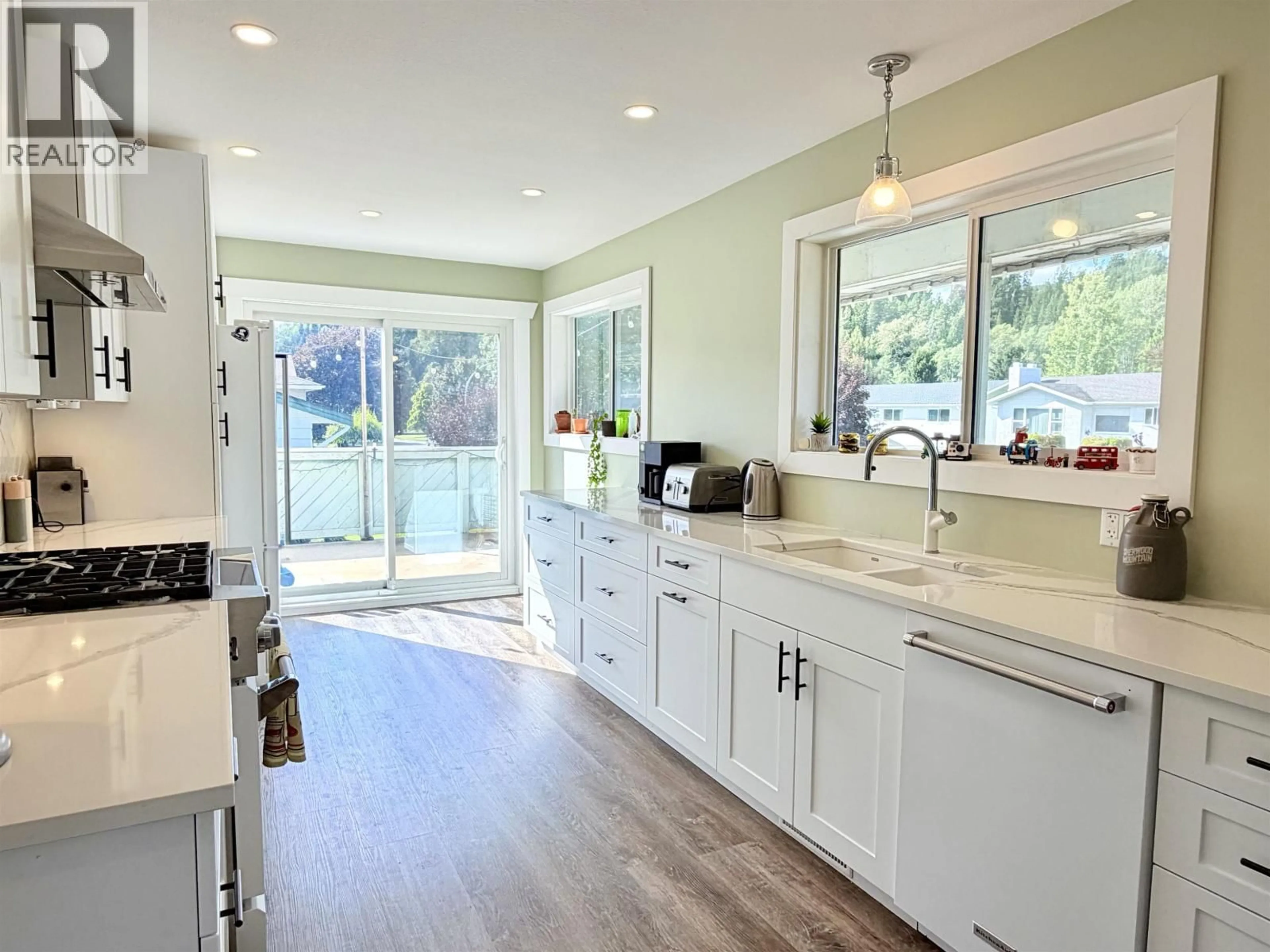 Open concept kitchen, ceramic/tile floor for 4907 LABELLE AVENUE, Terrace British Columbia V8G4N4