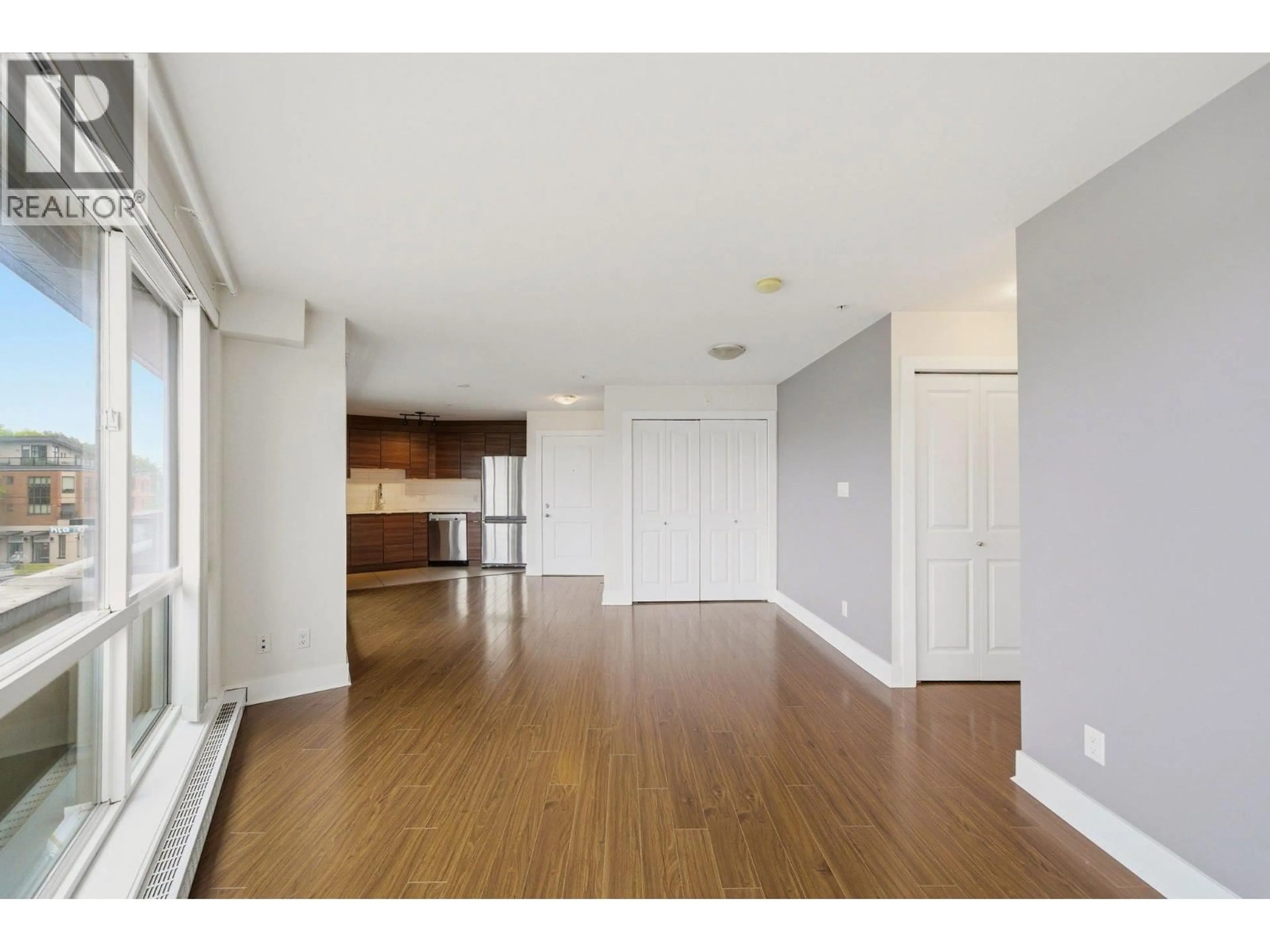 Unknown for 201 - 4338 COMMERCIAL STREET, Vancouver British Columbia V5N4G6
