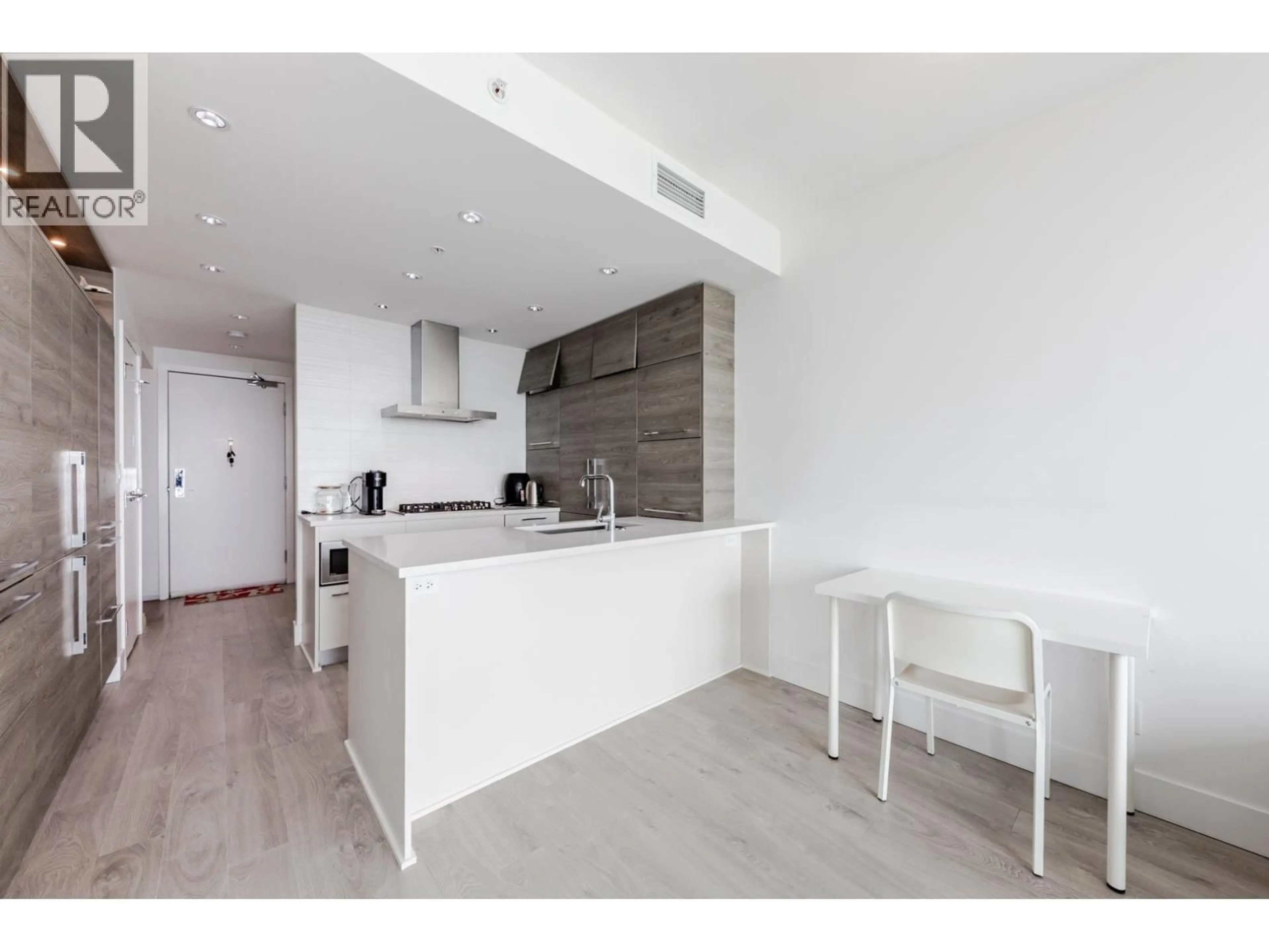 Unknown for 3006 - 7388 KINGSWAY, Burnaby British Columbia V3N0G9