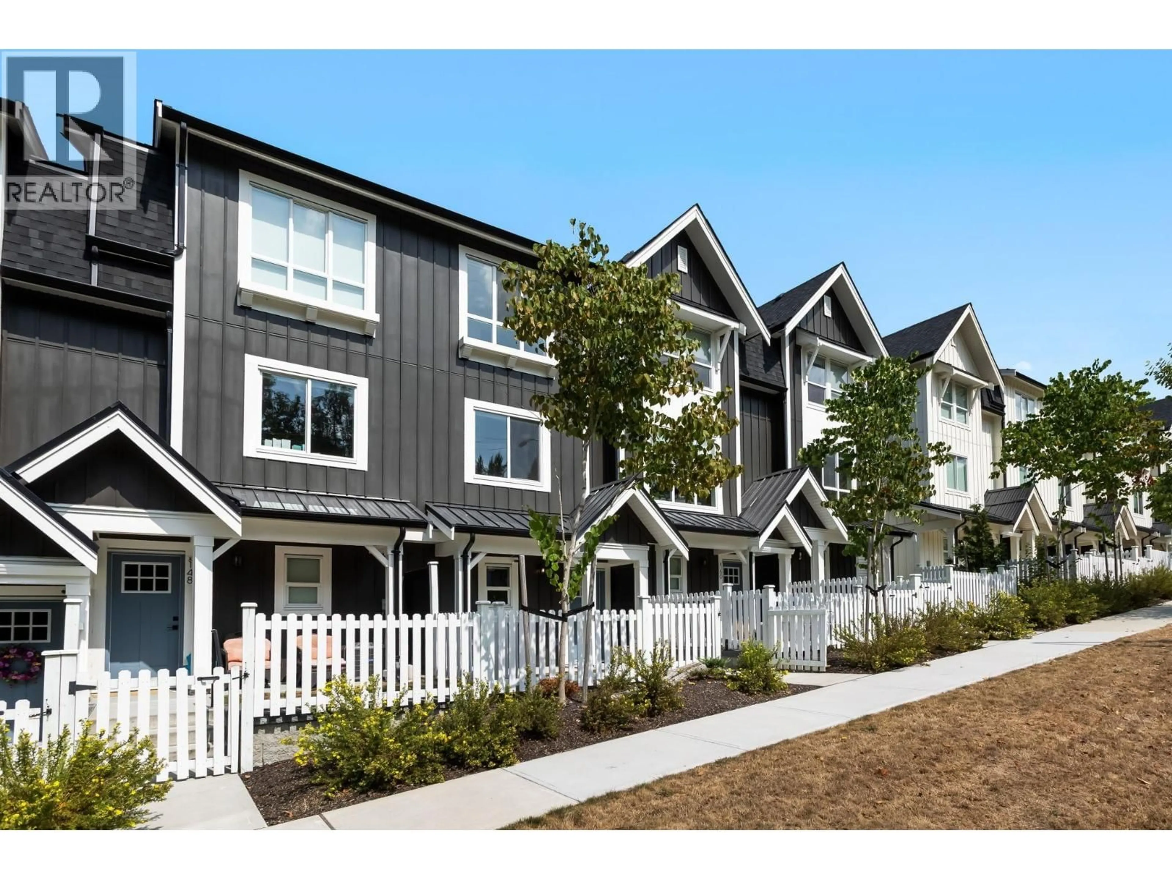 Home with vinyl exterior material, street for 149 - 24951 112 AVENUE, Maple Ridge British Columbia V2W1Z6