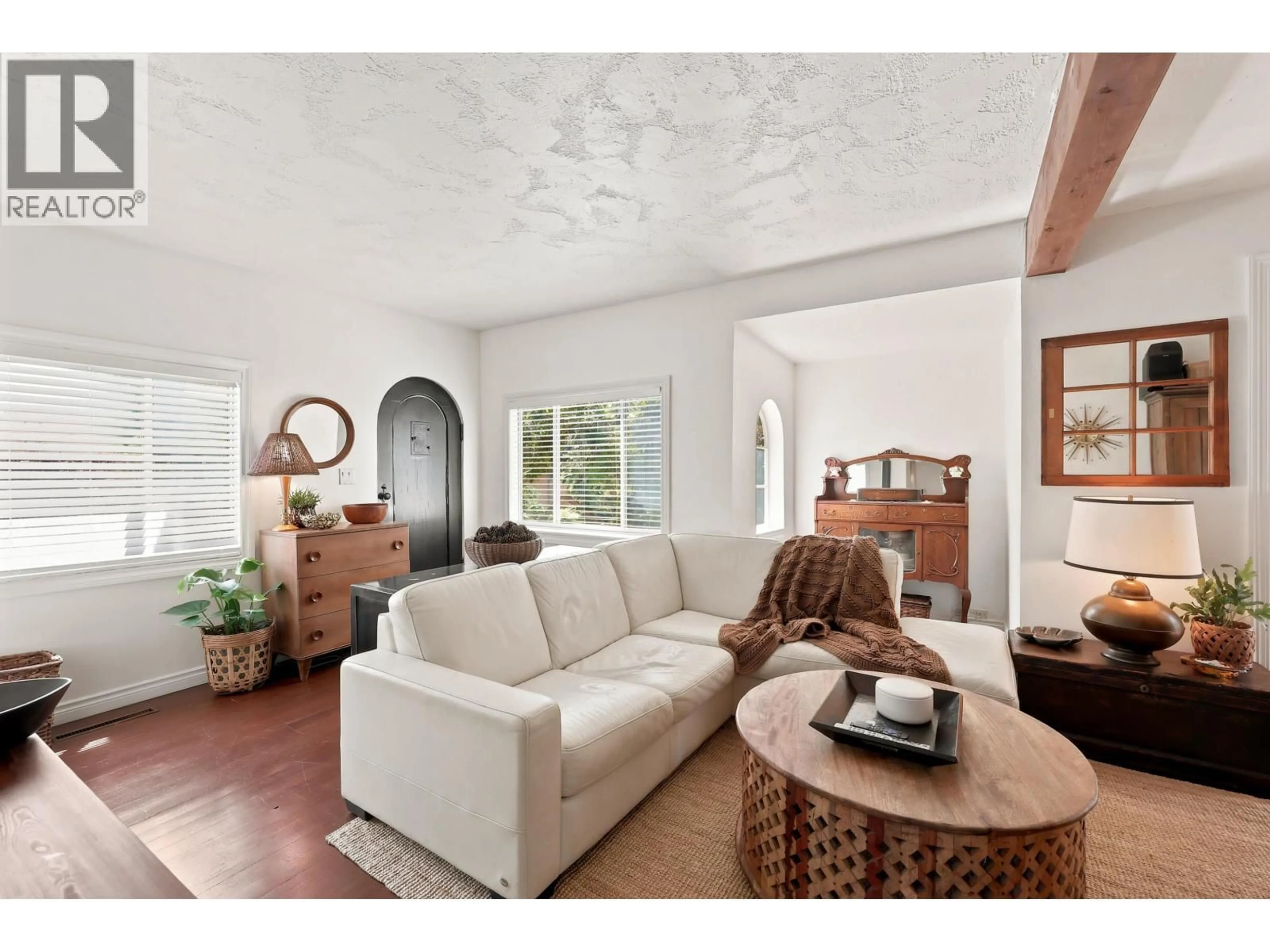 Living room with furniture, unknown for 359 IOCO ROAD, Port Moody British Columbia V3H2V9