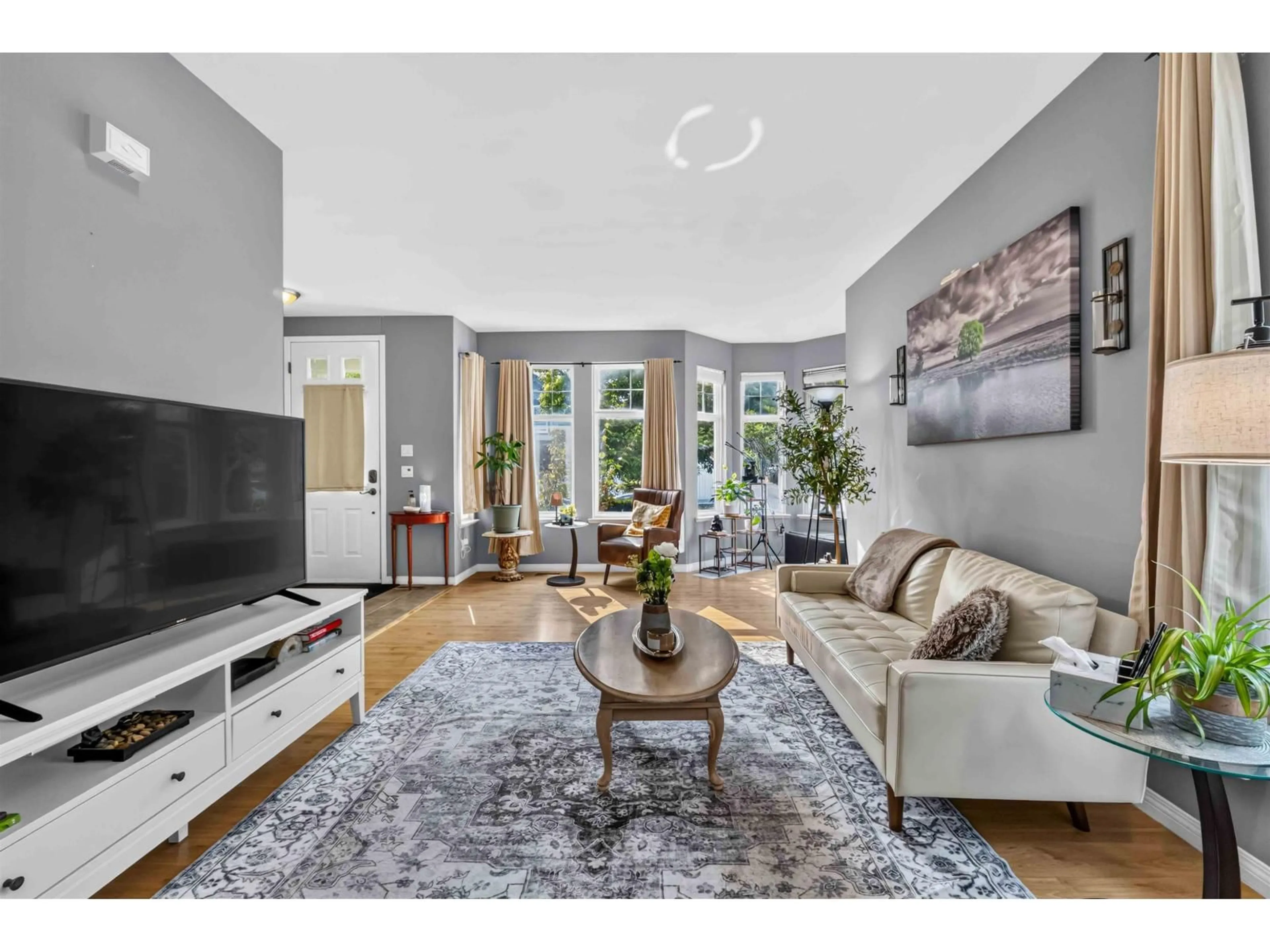 Living room with furniture, unknown for 5790 149 STREET, Surrey British Columbia V3S8W4