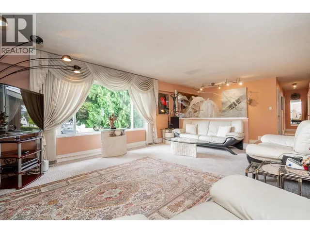 6565 SUMAS DRIVE, Burnaby 4