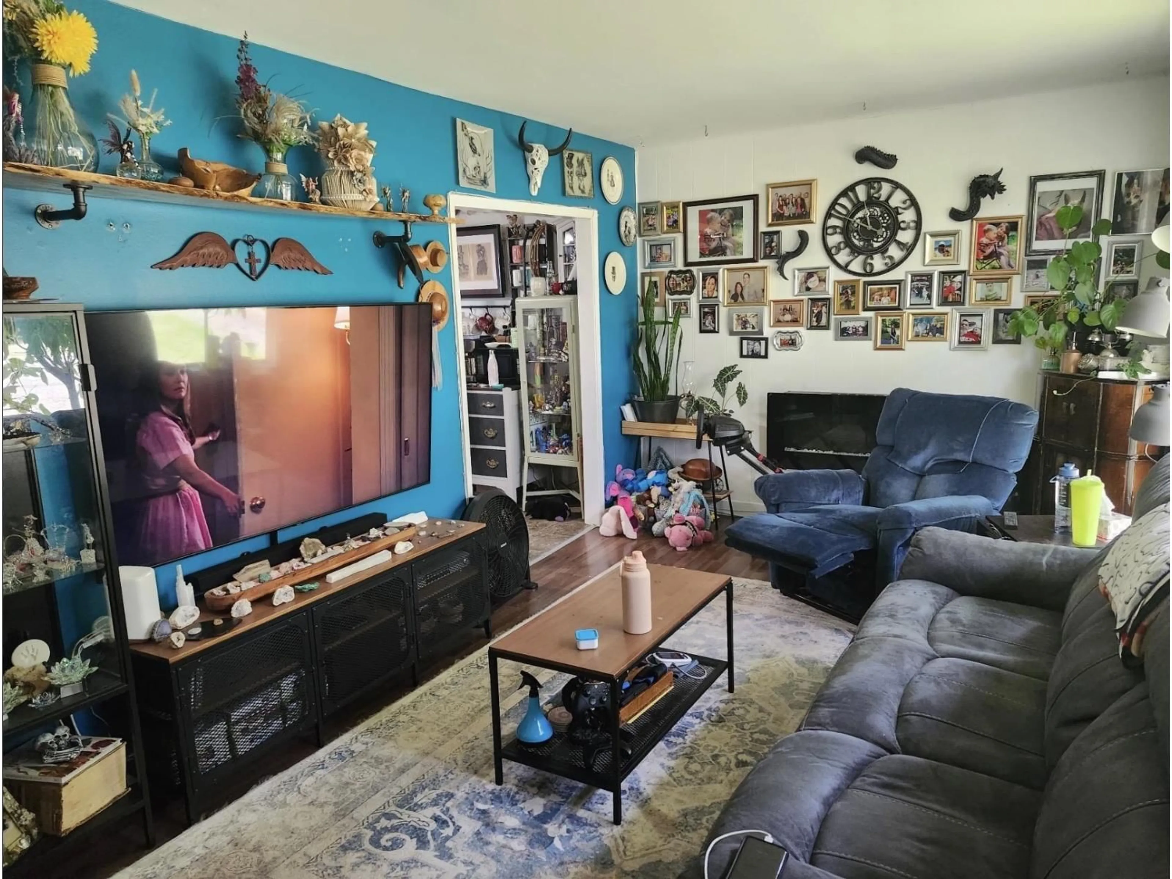 Living room with furniture, unknown for 2320 153A STREET, Surrey British Columbia V4A4R5