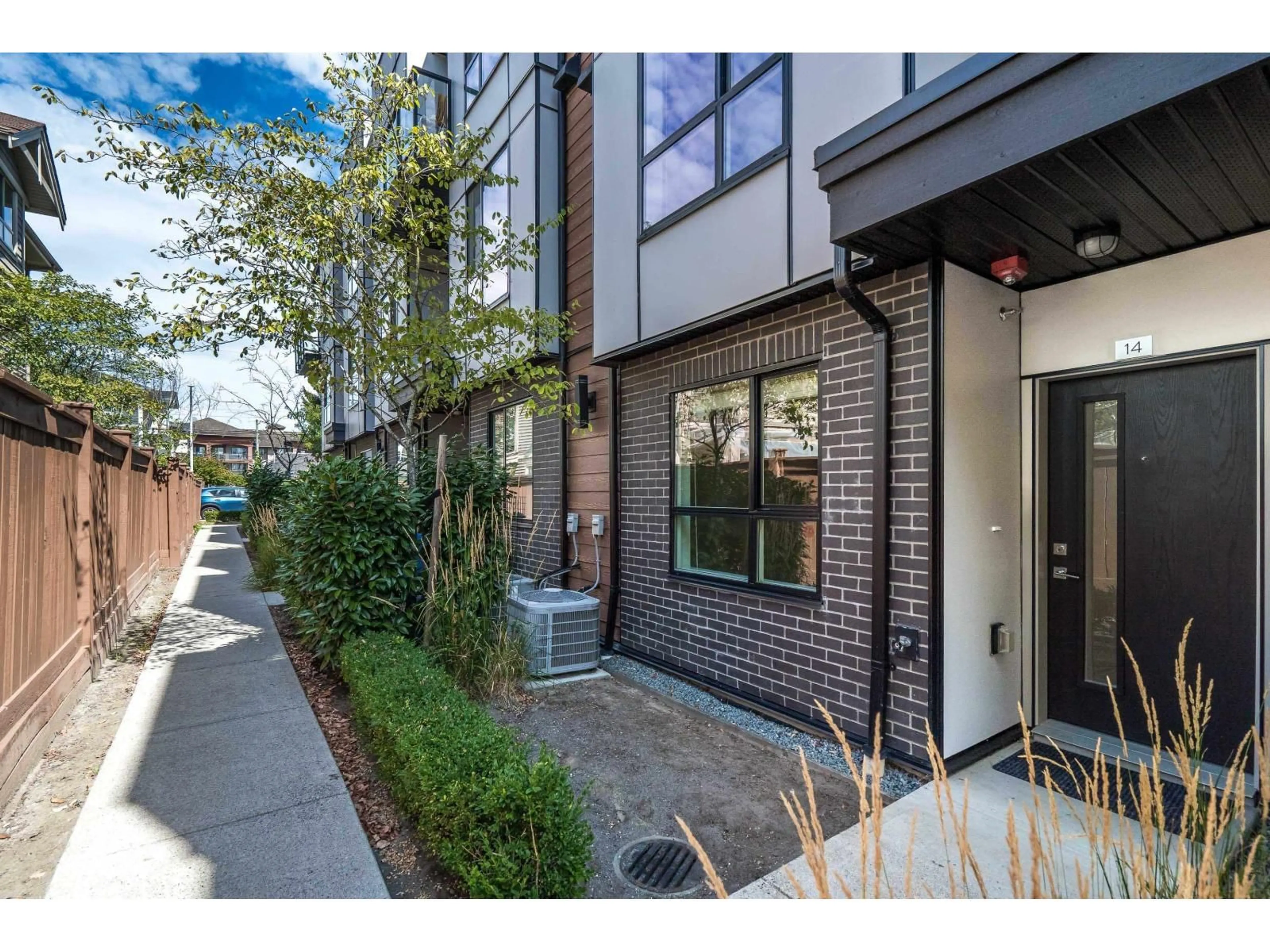 Home with brick exterior material, street for 14 - 19790 55A AVENUE, Langley British Columbia V3A0K6