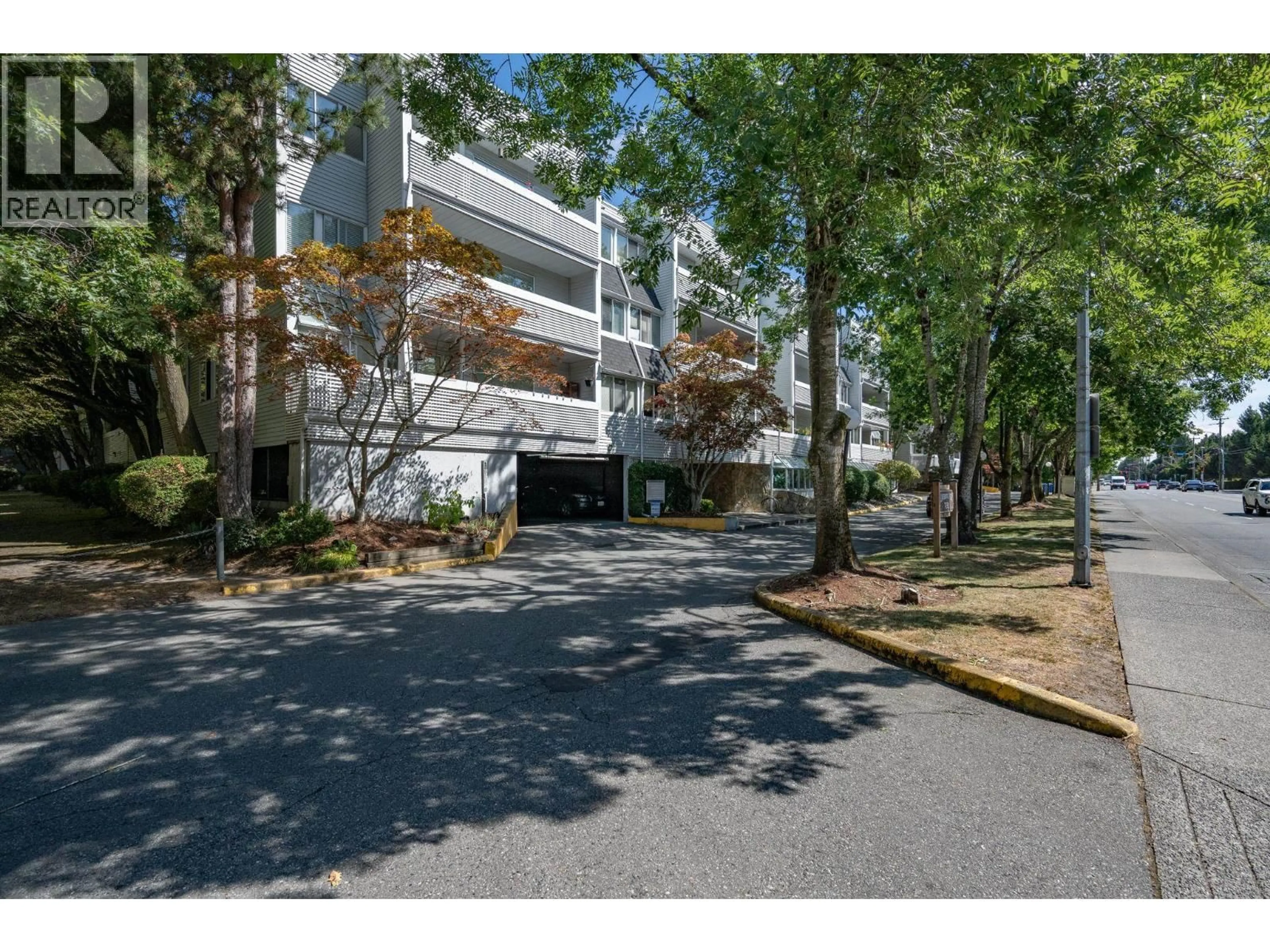Unknown for 105 - 7431 BLUNDELL ROAD, Richmond British Columbia V6Y3G8