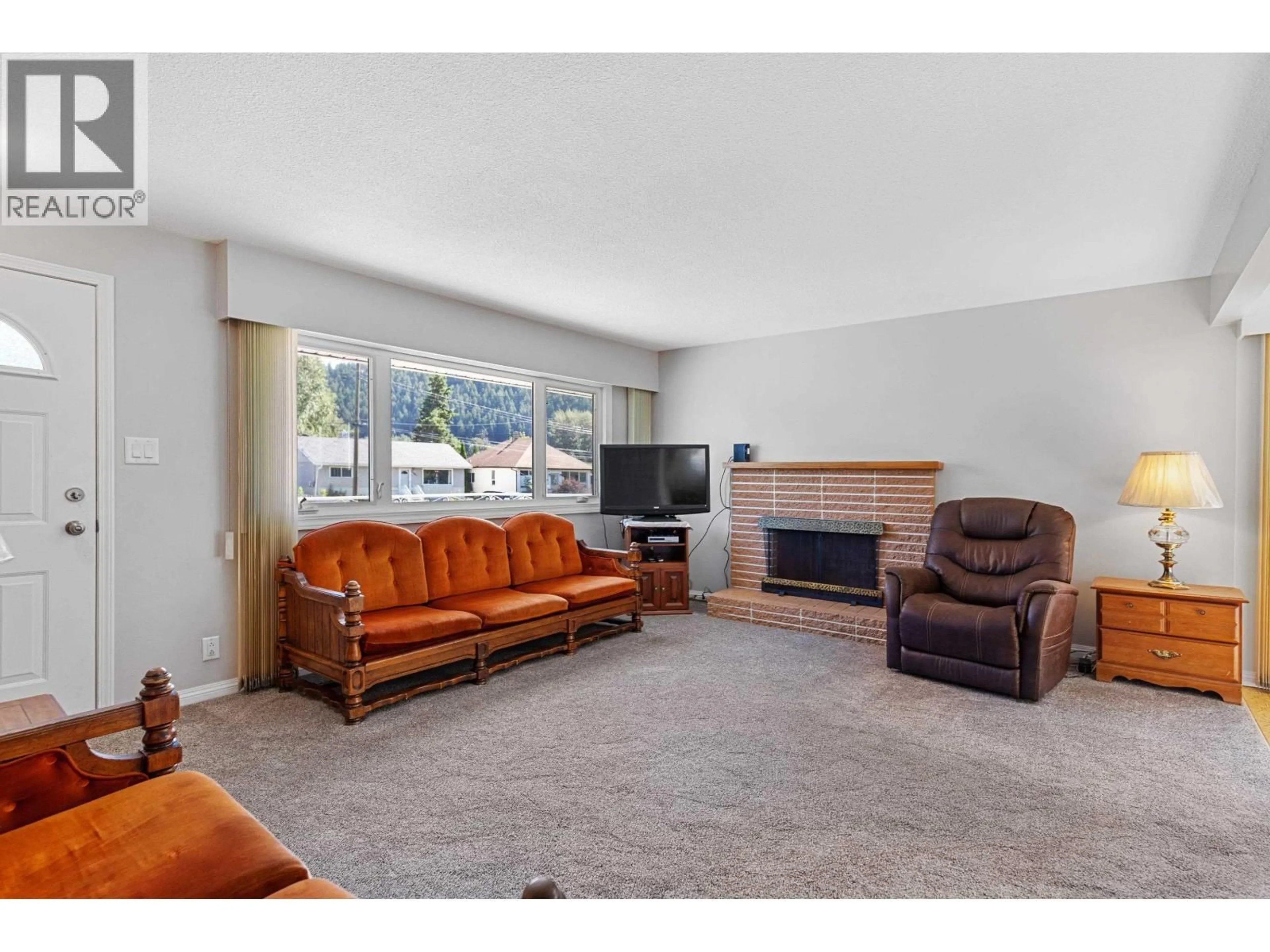 Living room with furniture, unknown for 2335 ROYAL CRESCENT, Prince George British Columbia V2L1H4