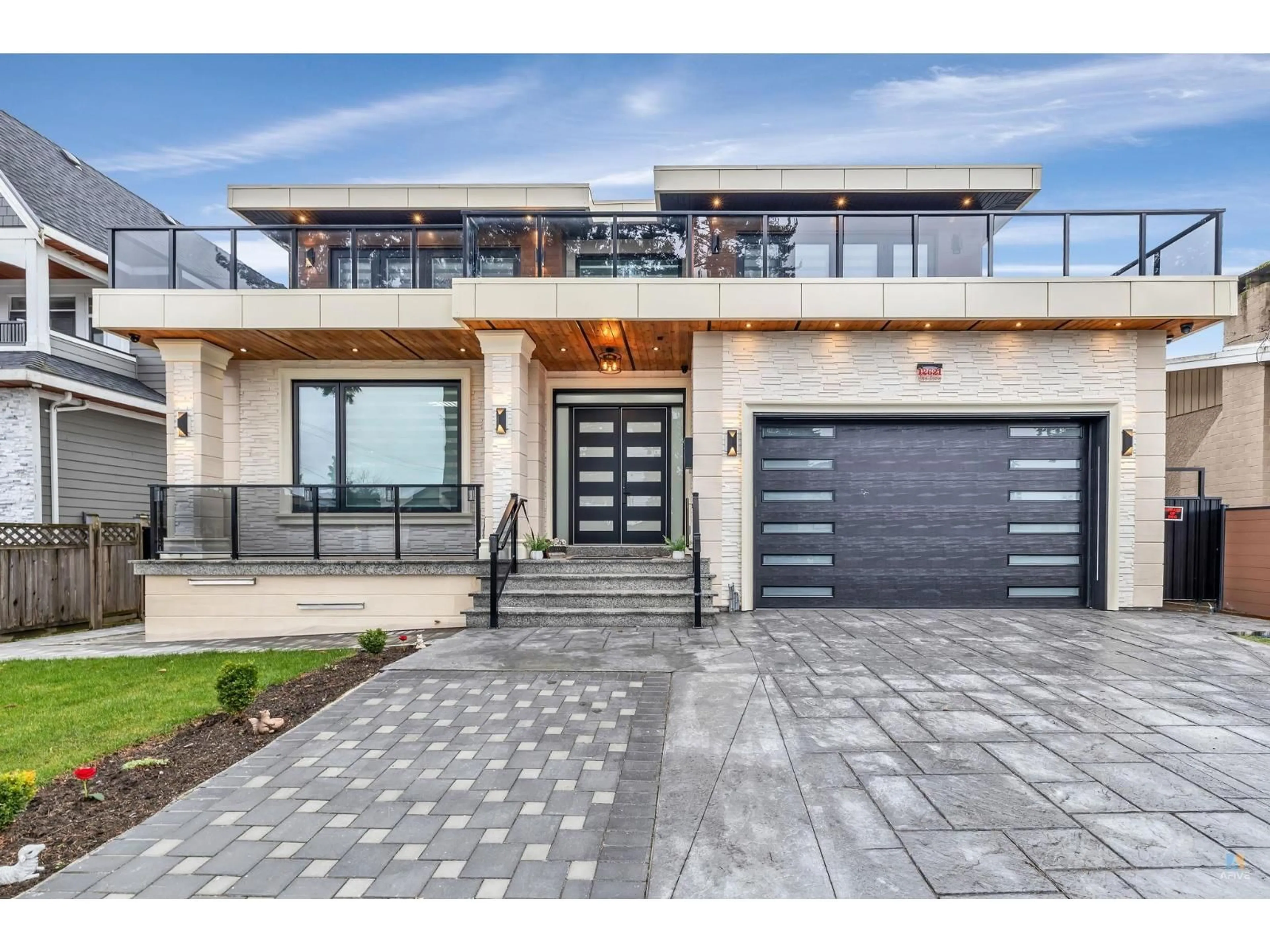 Unknown for 12621 89A AVENUE, Surrey British Columbia V3V1B2