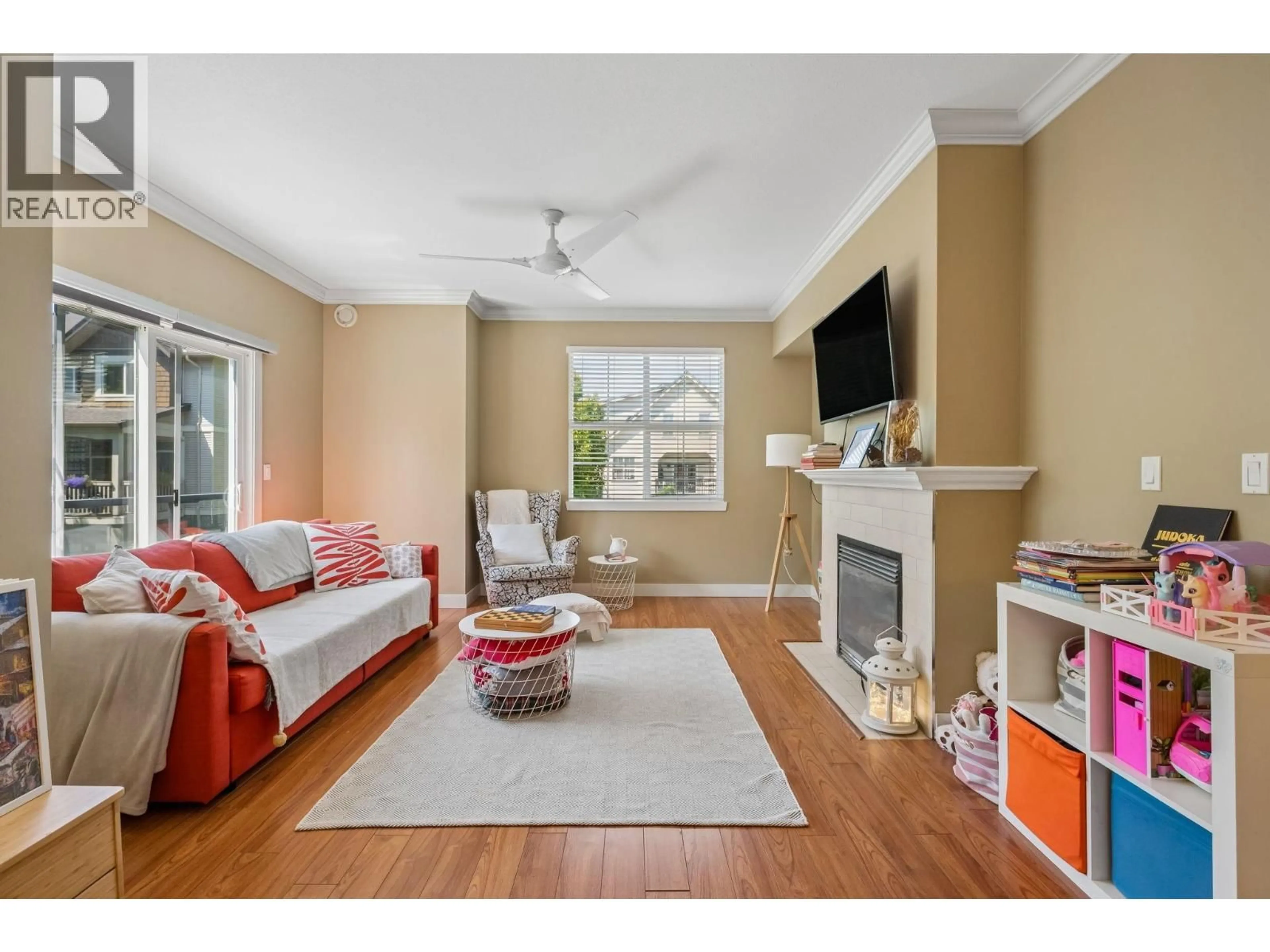 Living room with furniture, unknown for 50 - 12251 NO. 2 ROAD, Richmond British Columbia V7E0A3