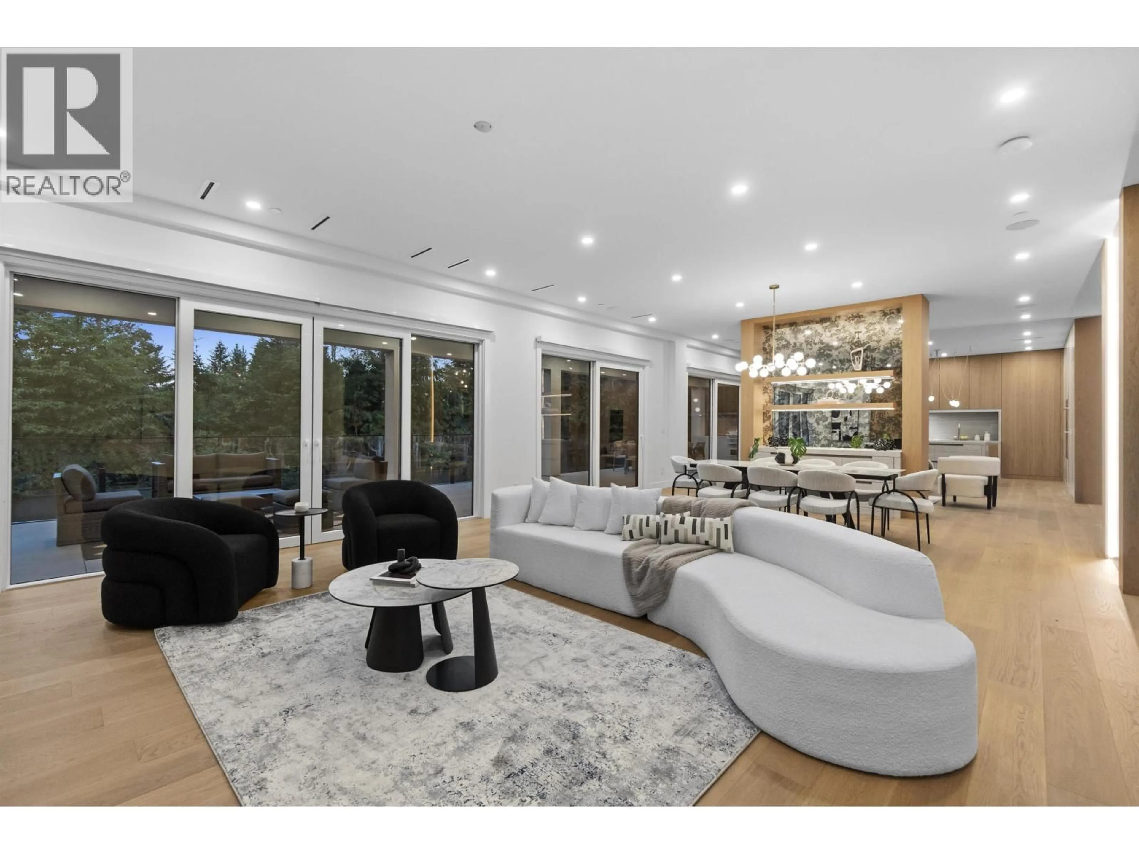 Living room with furniture, unknown for 74 LAURIE CRESCENT, West Vancouver British Columbia V7S1B7
