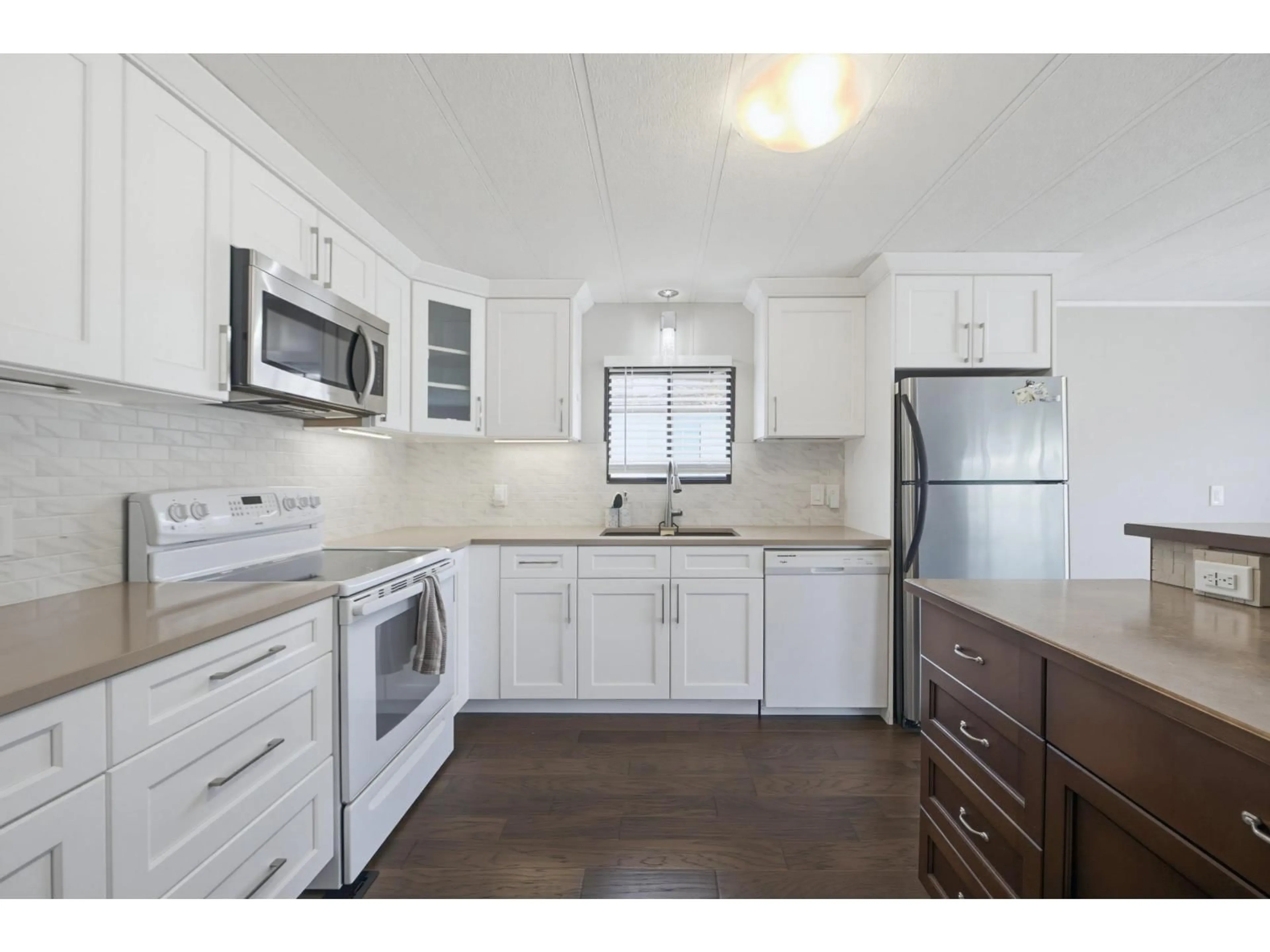 Standard kitchen, wood/laminate floor for 12 - 4426 232 STREET, Langley British Columbia V2Z2S2