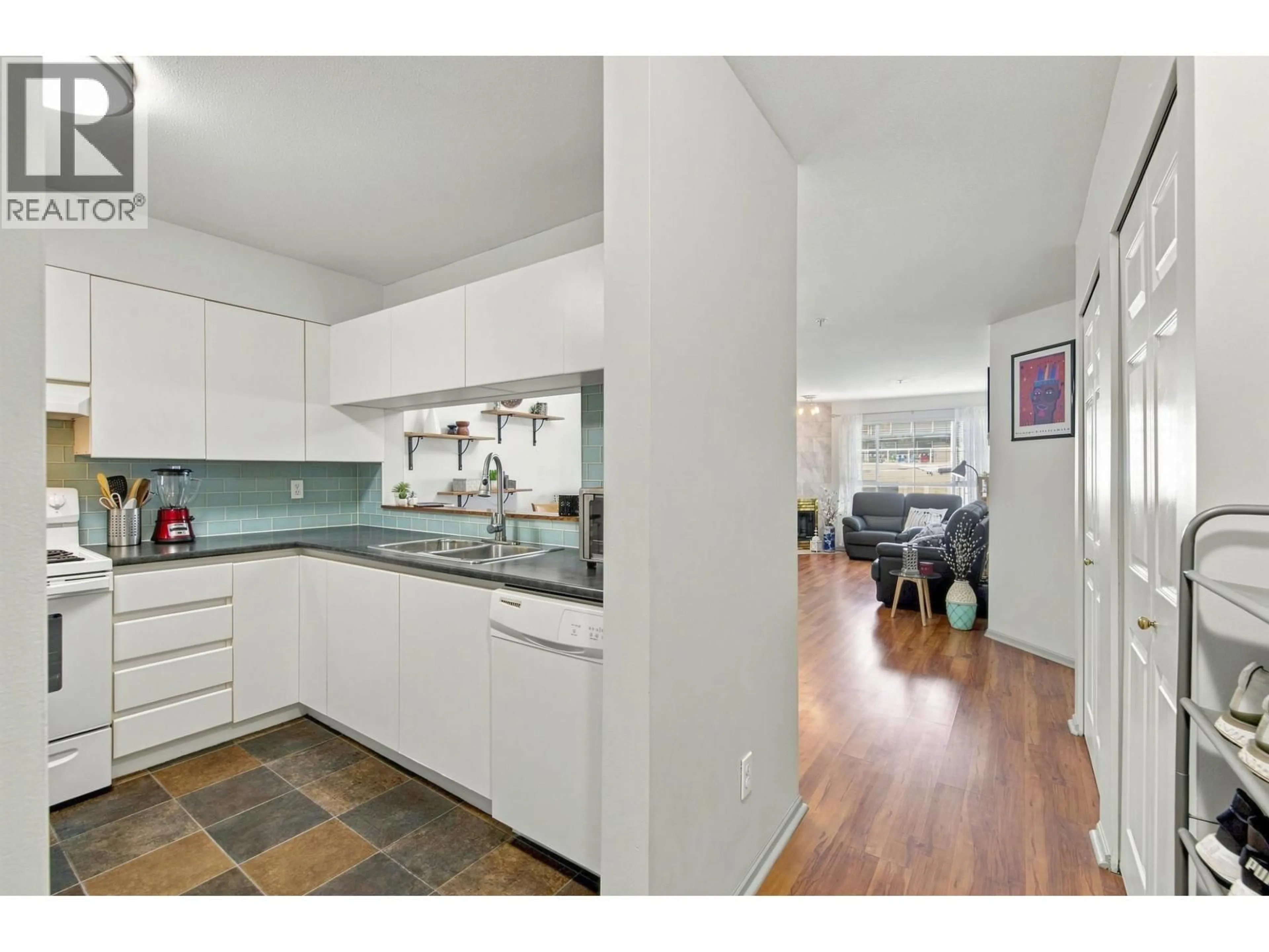 Open concept kitchen, unknown for 410 - 525 AGNES STREET, New Westminster British Columbia V3L1G2