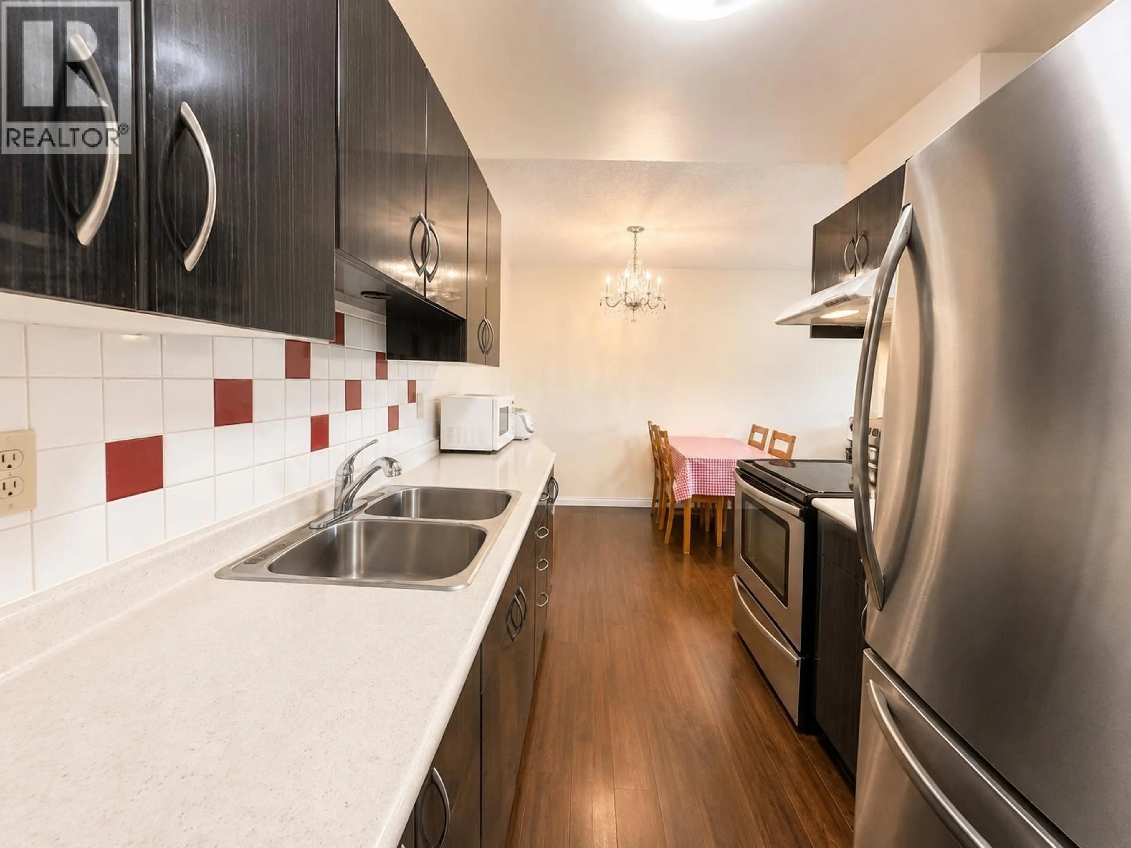 Standard kitchen, unknown for 502 - 4105 IMPERIAL STREET, Burnaby British Columbia V5J1A6
