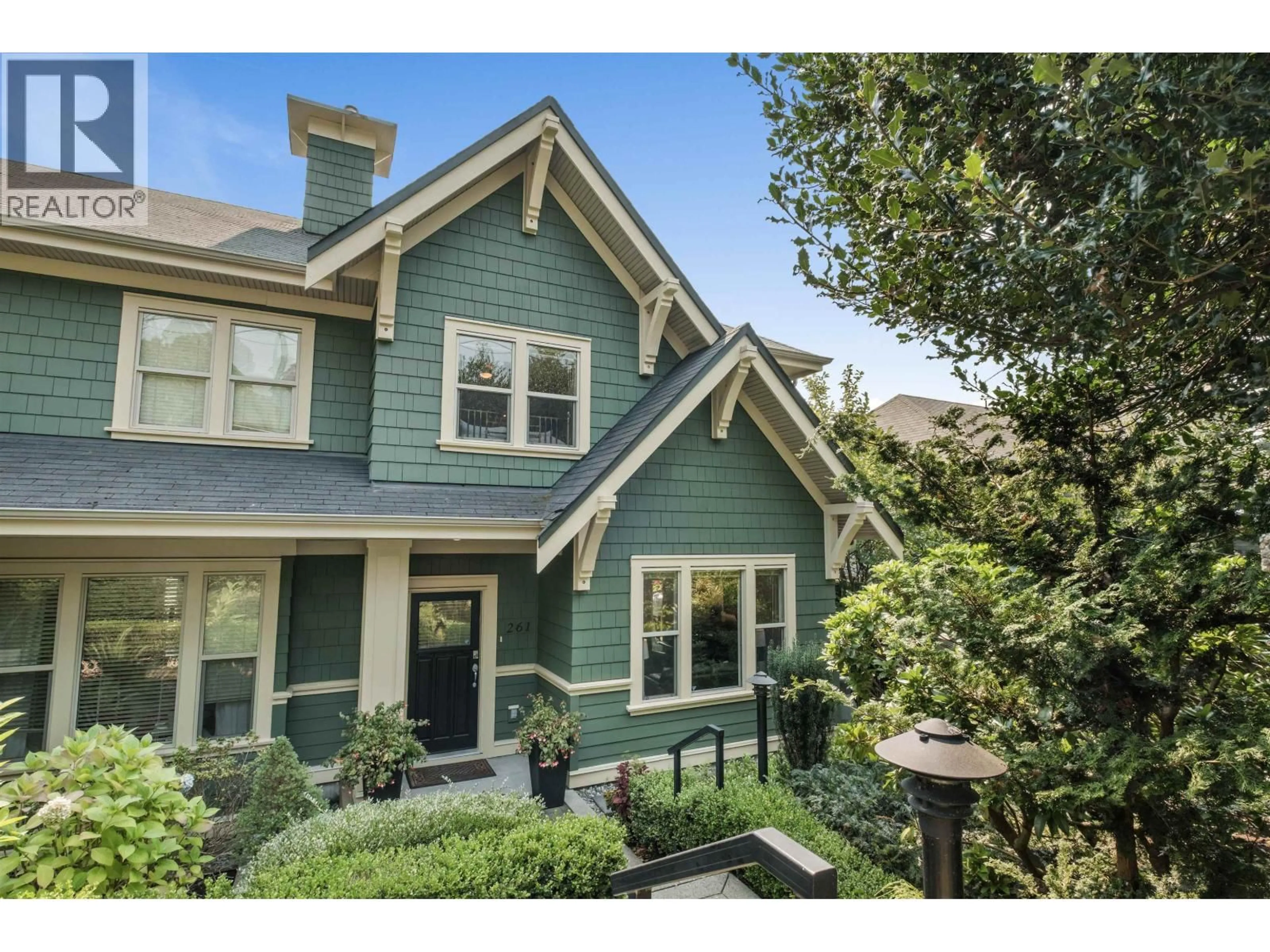 Unknown for 261 QUEENS ROAD, North Vancouver British Columbia V7N4N7