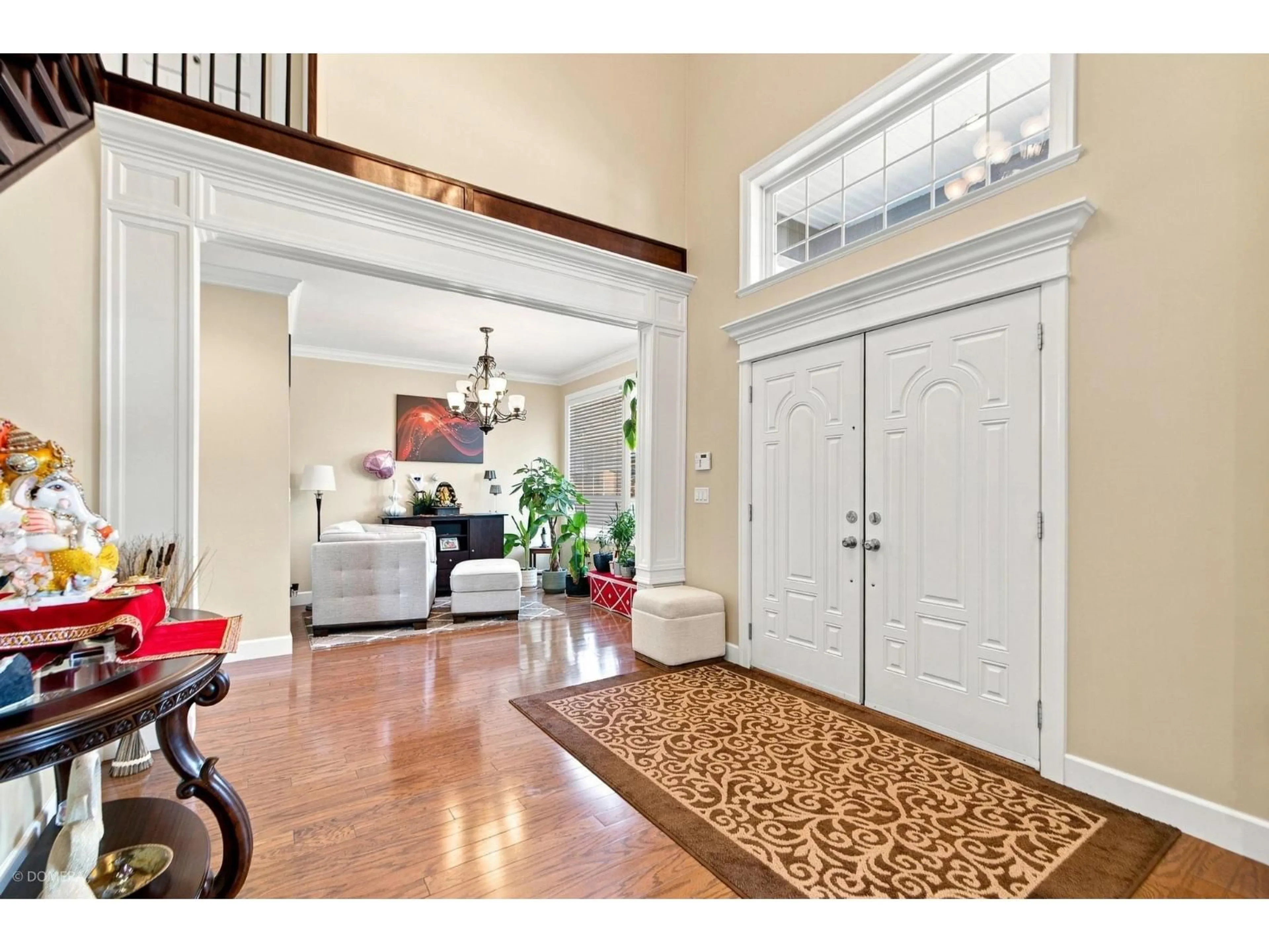 Indoor entryway for 16506 104 AVENUE, Surrey British Columbia V4N1Y5