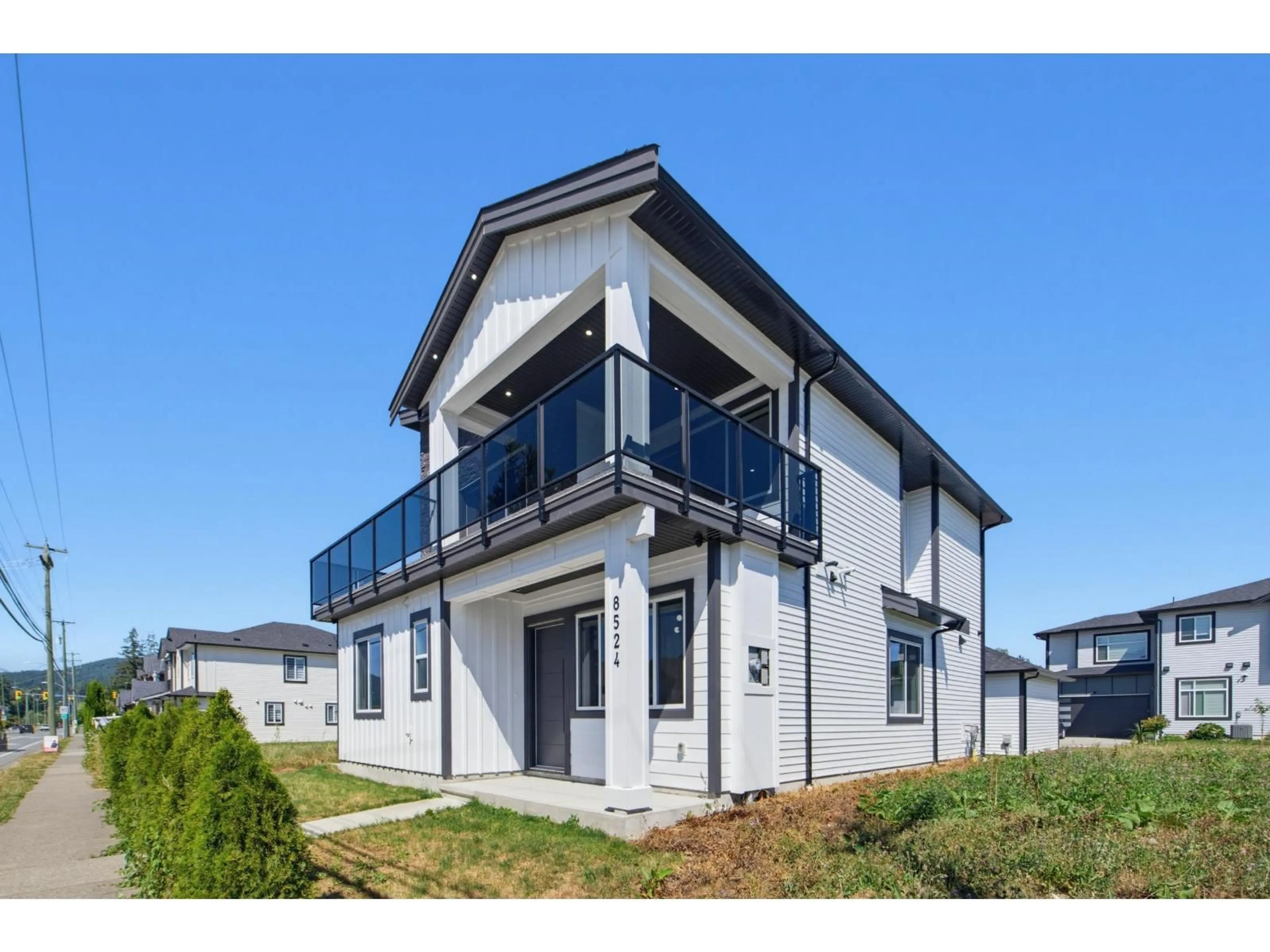 Home with vinyl exterior material, unknown for 8524 CEDAR STREET, Mission British Columbia V2S1A1