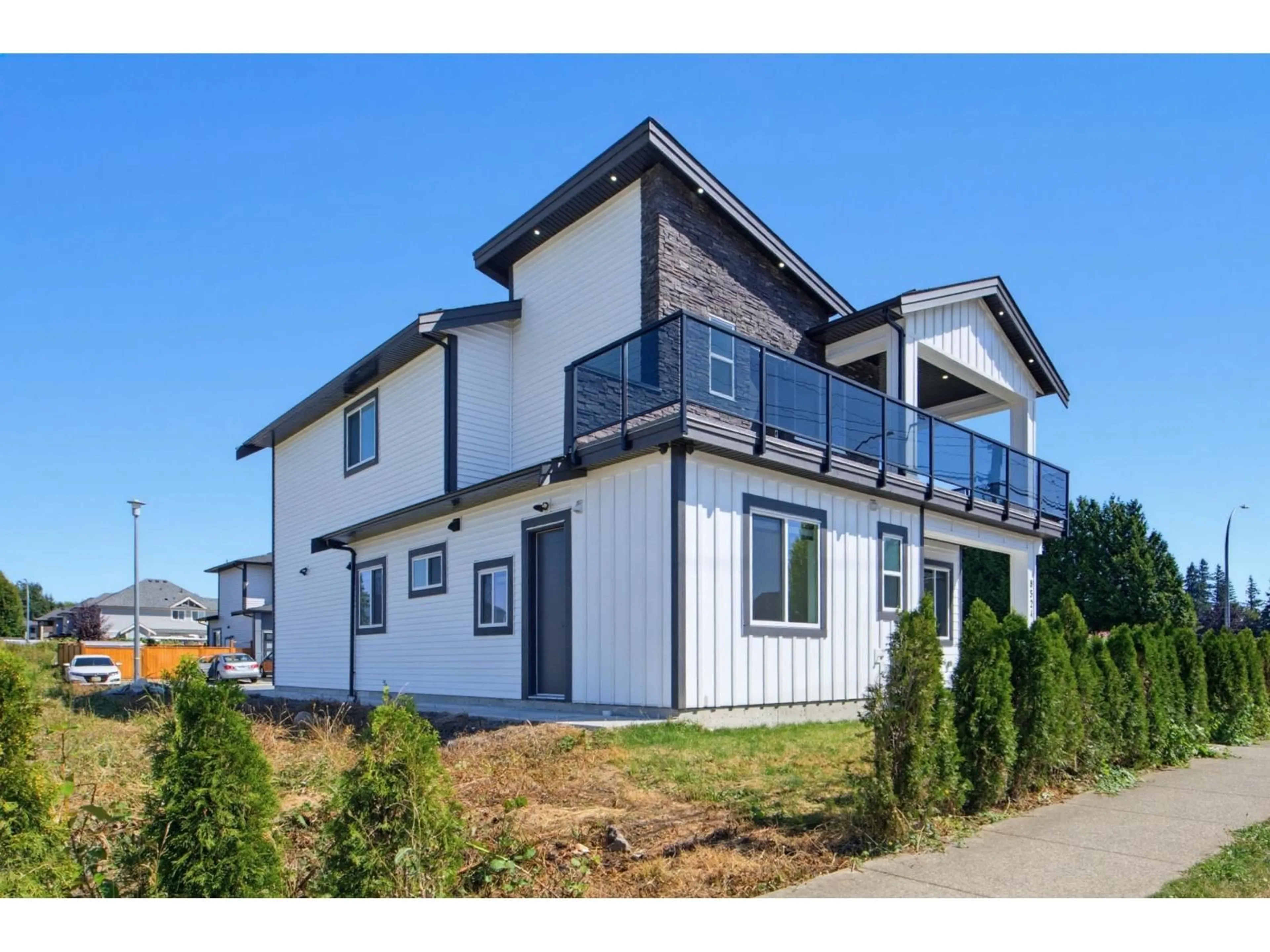Home with vinyl exterior material, unknown for 8524 CEDAR STREET, Mission British Columbia V2S1A1