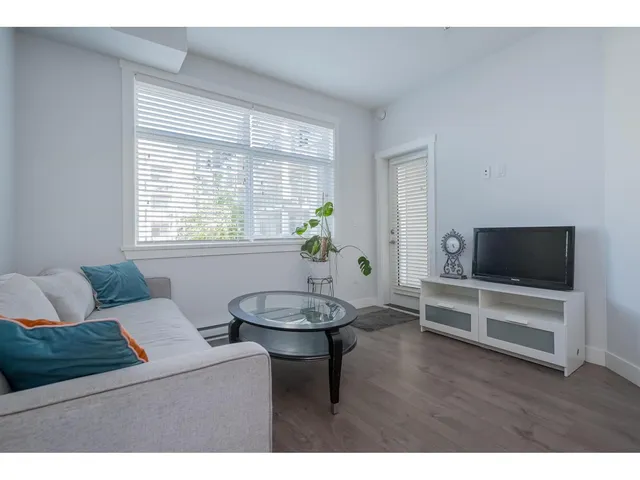 214 - 20696 EASTLEIGH CRESCENT, Langley 5