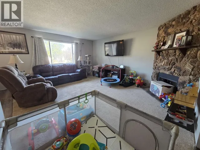 7078 HARVARD CRESCENT, Prince George 5