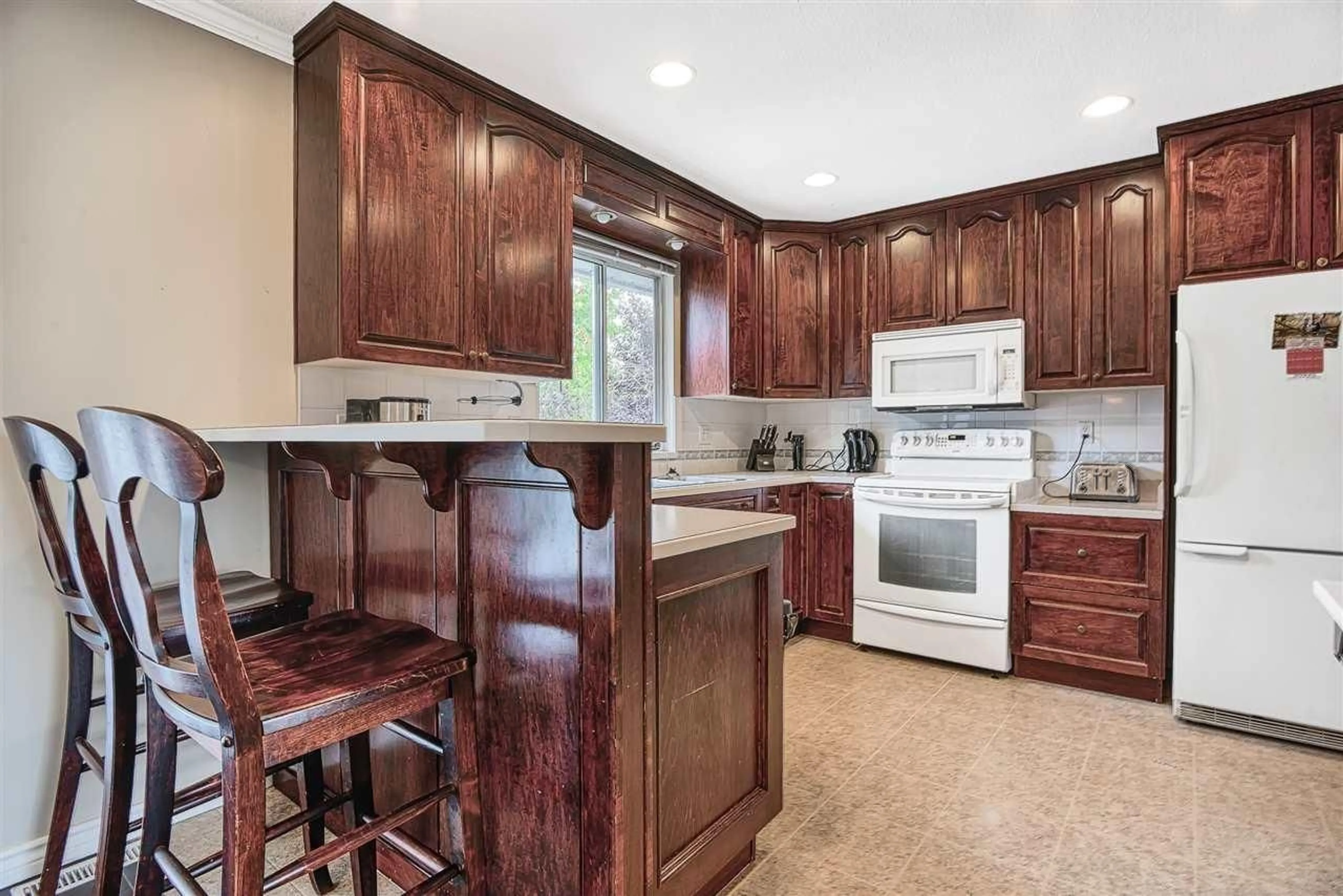 Unknown for 6297 172A STREET, Surrey British Columbia V3S6V4