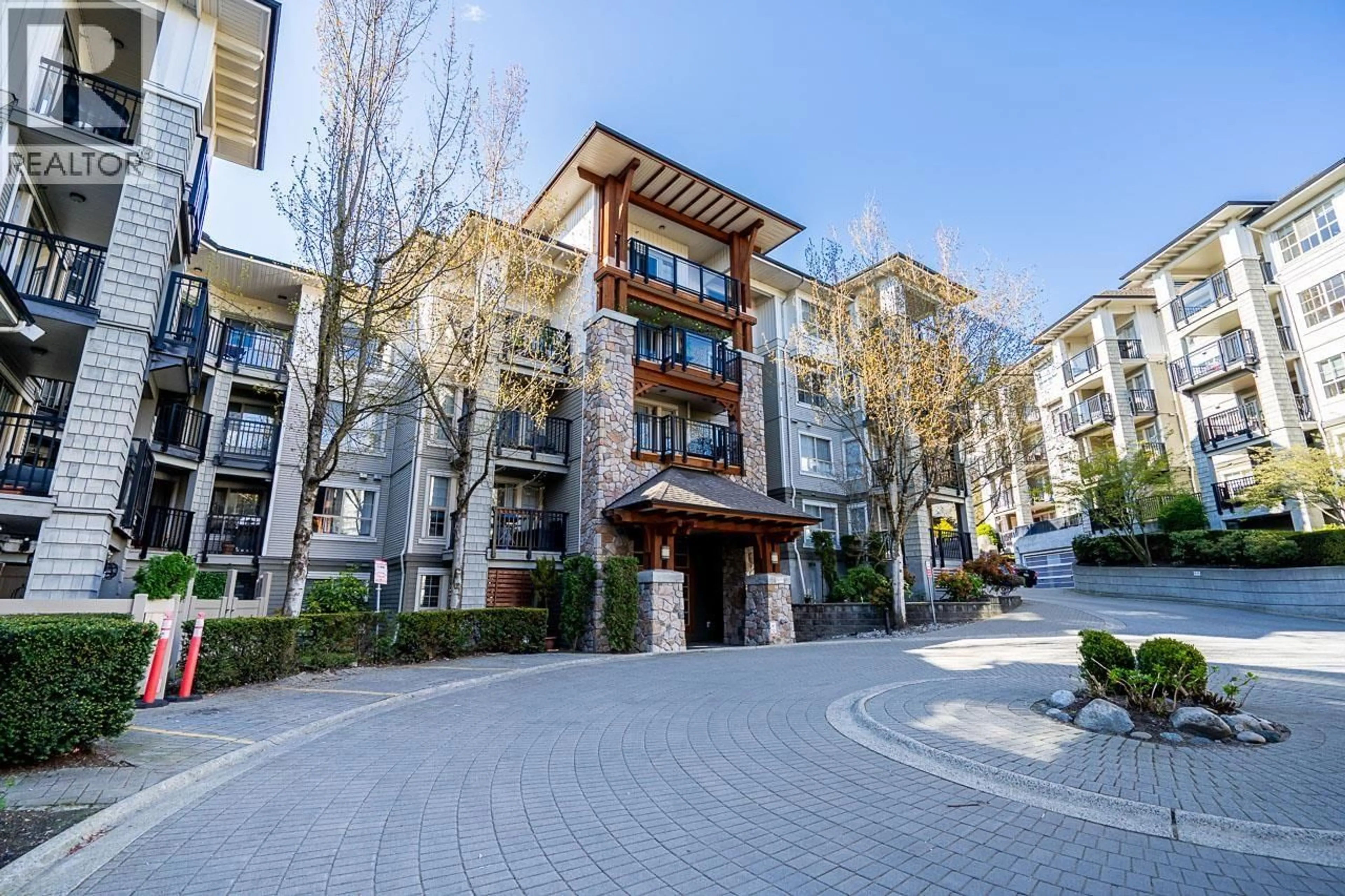 Patio, unknown for 414 - 2958 SILVER SPRING BOULEVARD, Coquitlam British Columbia V3E3R9