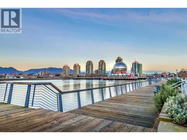 38 ATHLETES WAY, Vancouver 3