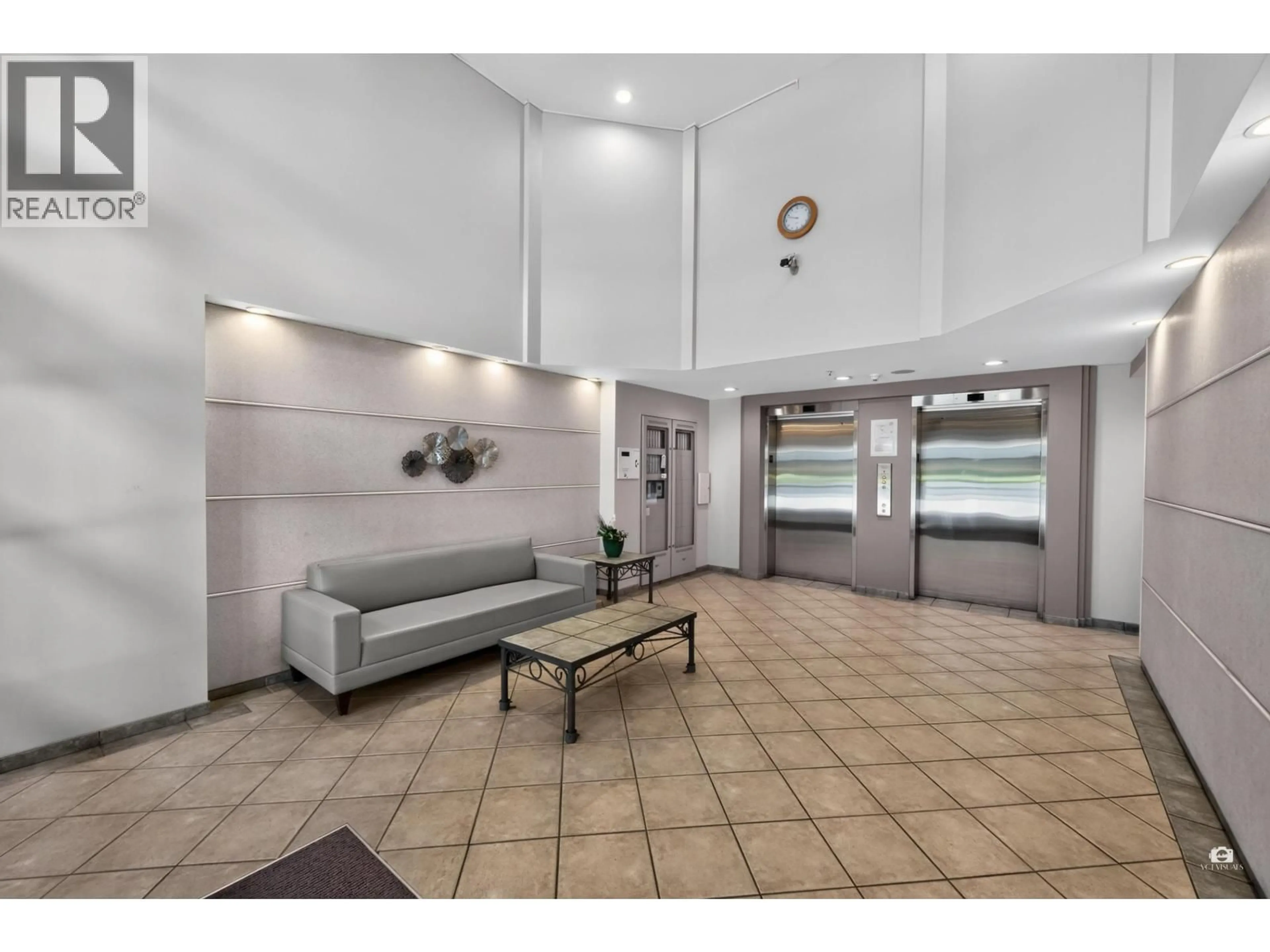 Lobby for 204 - 555 AUSTIN AVENUE, Coquitlam British Columbia V3K6R8