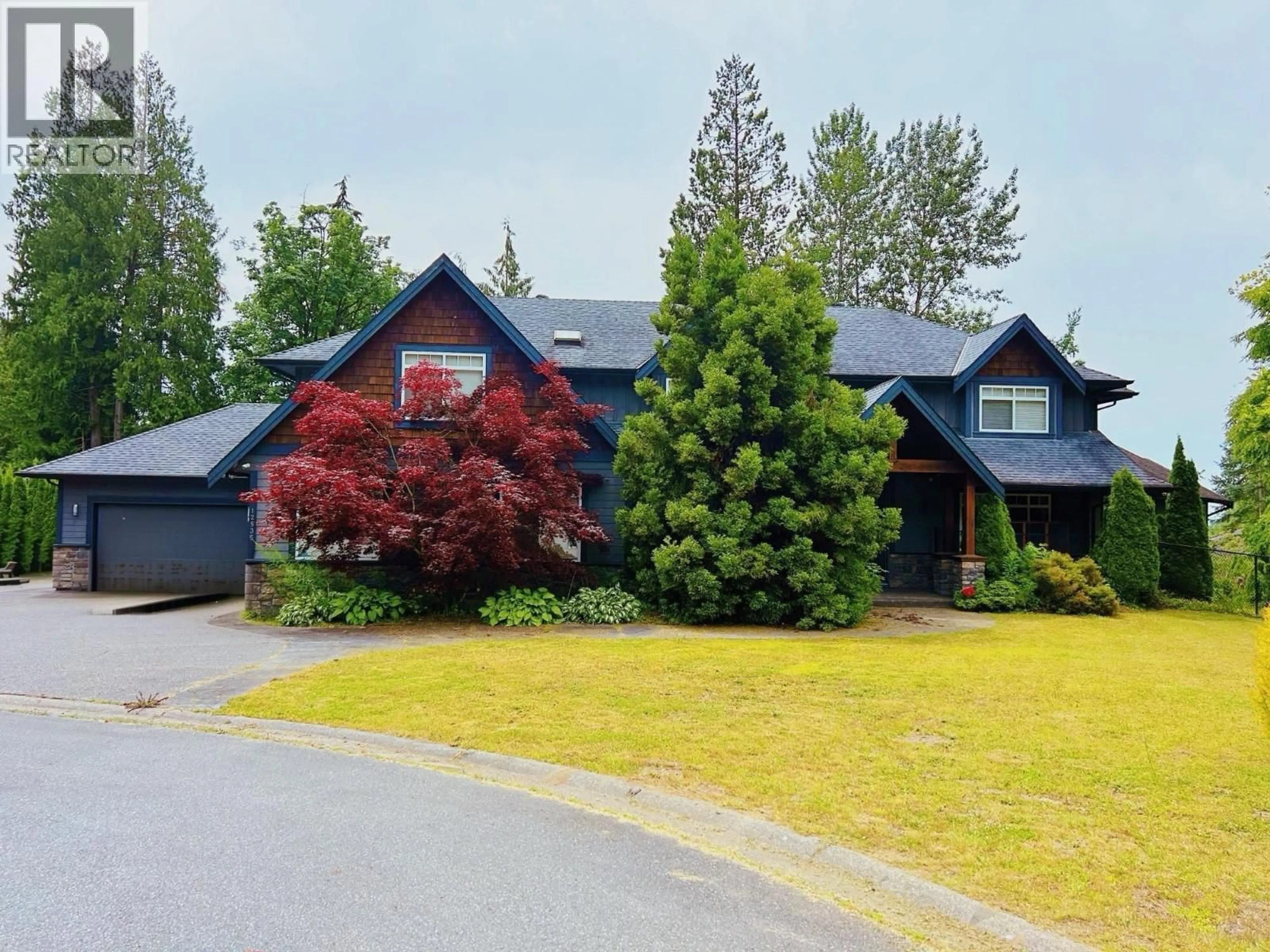 A pic from outside/outdoor area/front of a property/back of a property/a pic from drone, unknown for 12535 264 STREET, Maple Ridge British Columbia V2W1C9