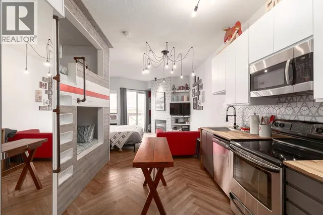 318 - 4368 MAIN STREET, Whistler 3