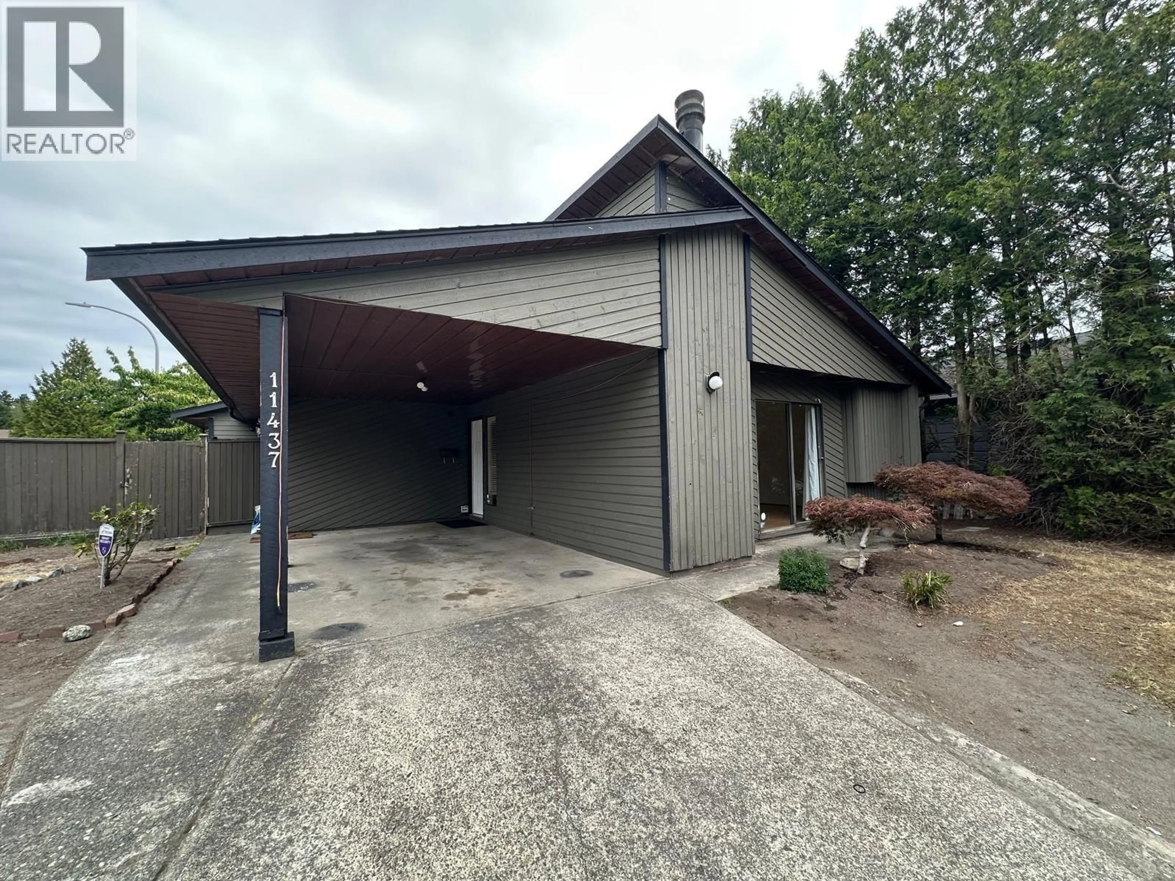 Indoor garage for 11437 KINGCOME AVENUE, Richmond British Columbia V7A4T5