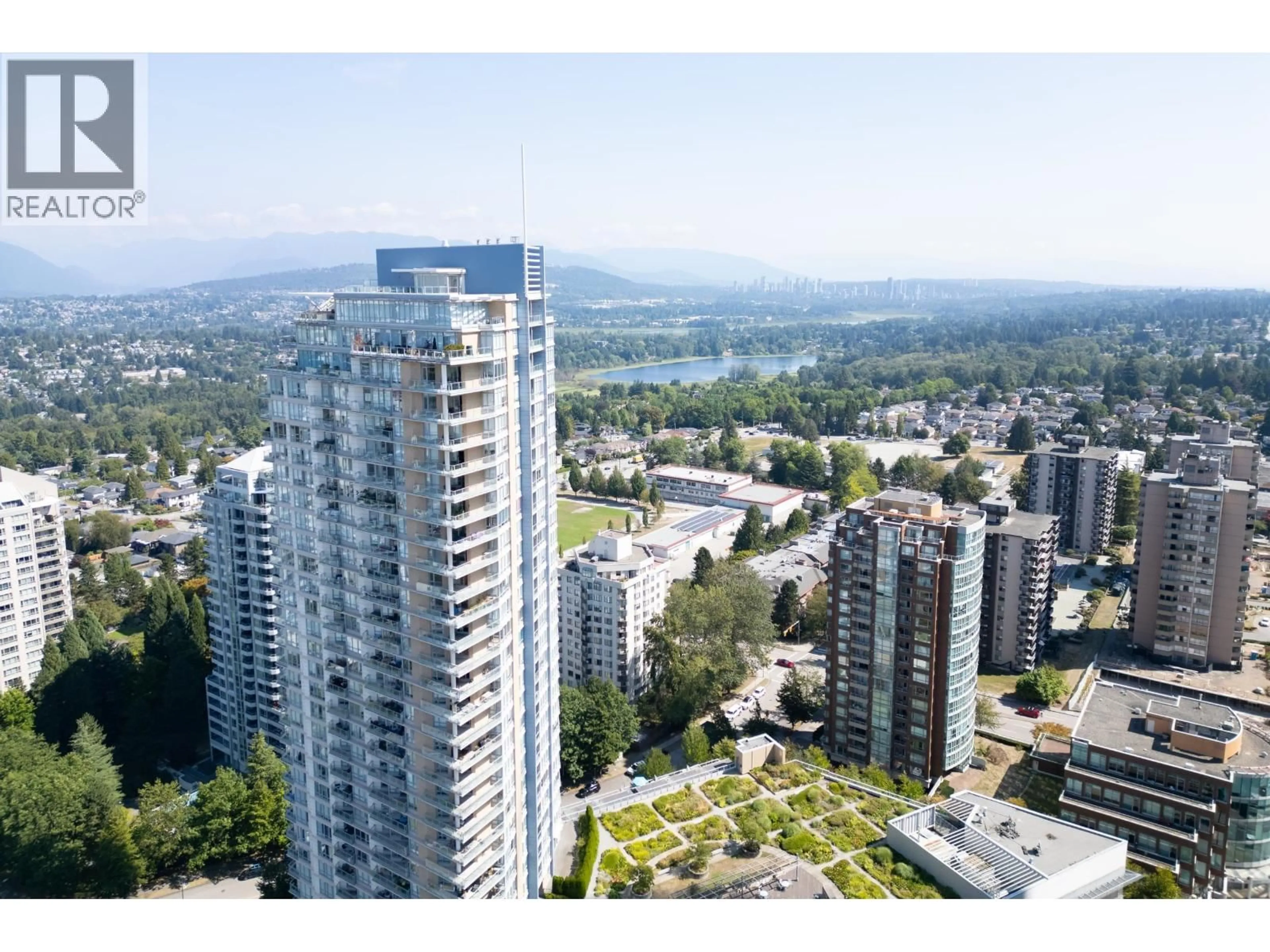 A pic from outside/outdoor area/front of a property/back of a property/a pic from drone, city buildings view from balcony for 2107 - 4808 HAZEL STREET, Burnaby British Columbia V5H0A2