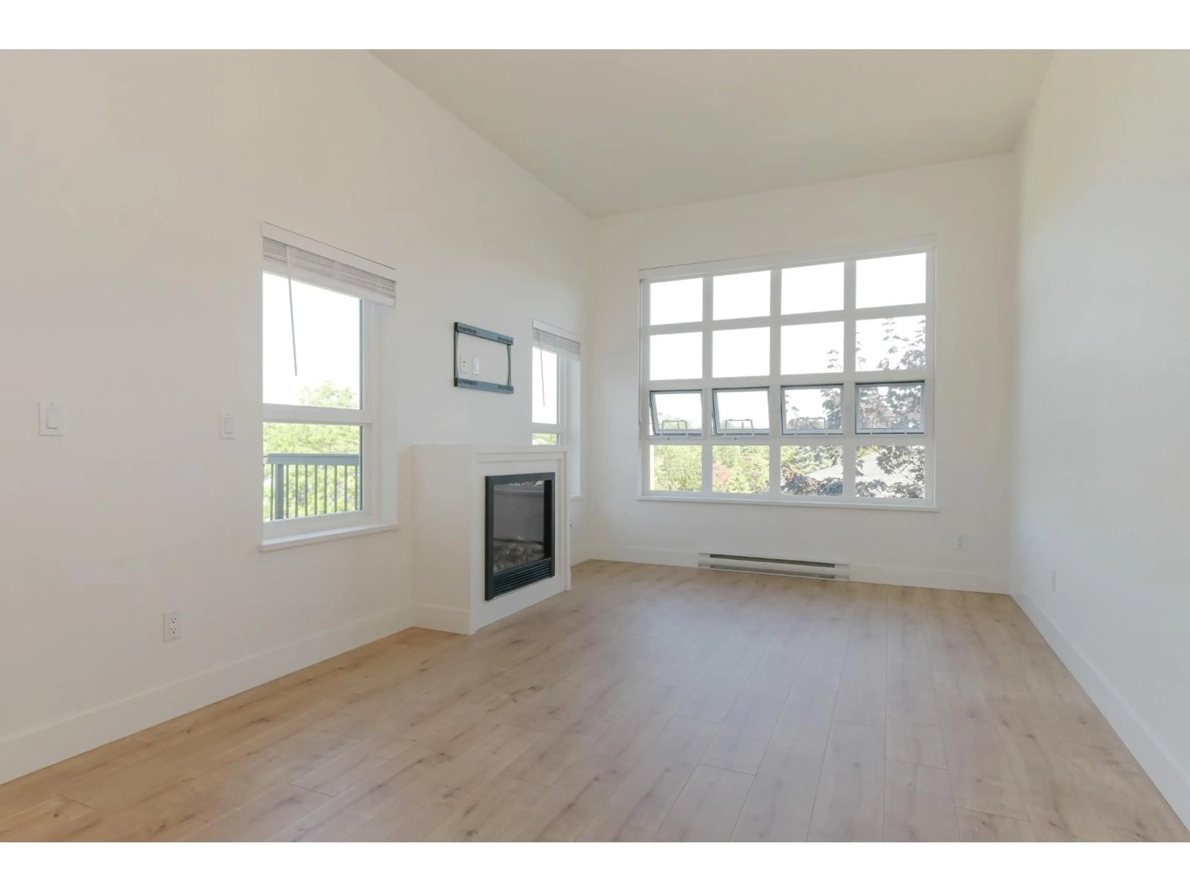 A pic of a room for 411 - 6815 188 STREET, Surrey British Columbia V4N0Z8
