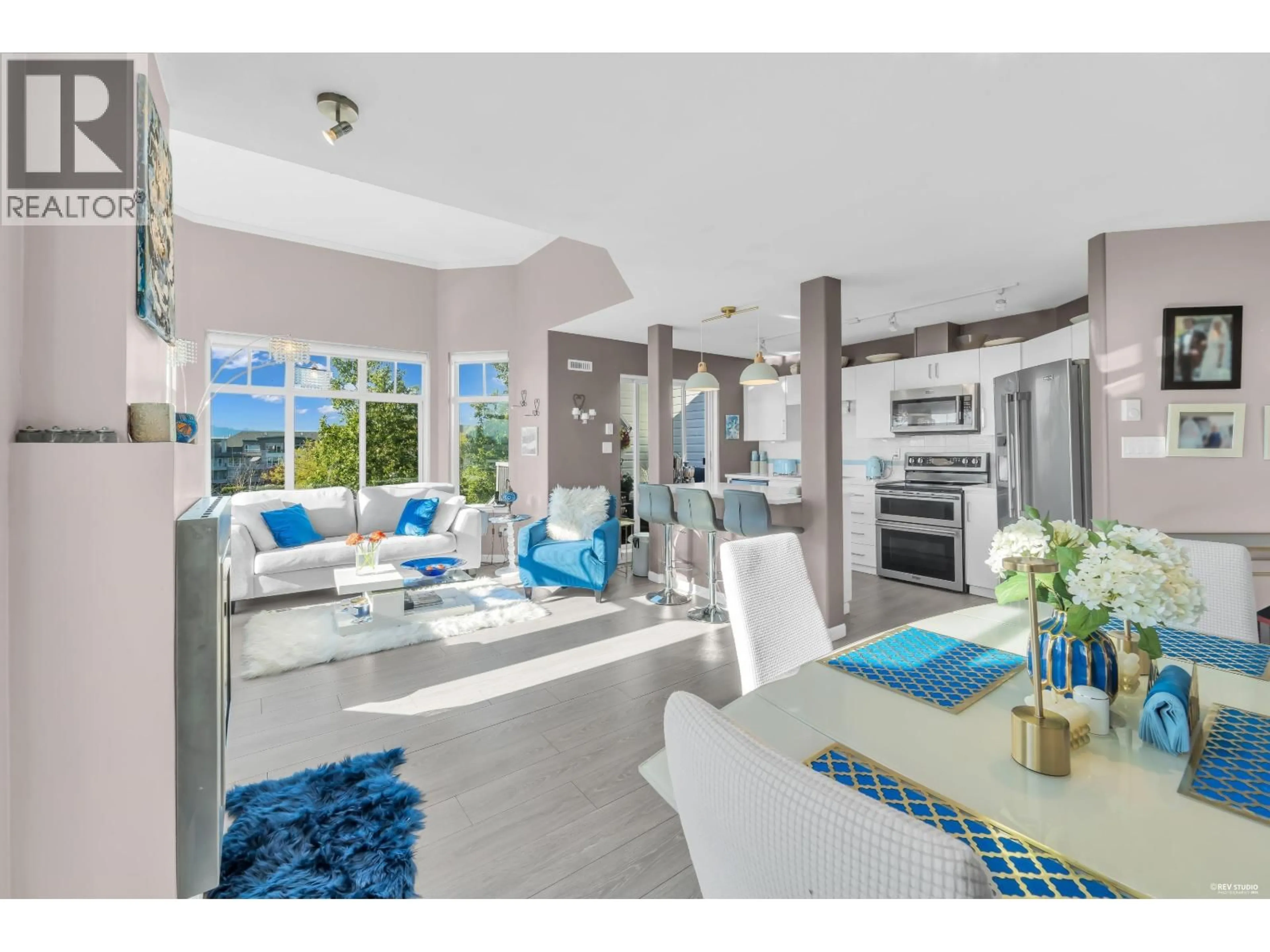 Open concept kitchen, ceramic/tile floor for 410 - 12639 NO. 2 ROAD, Richmond British Columbia V7E6N6