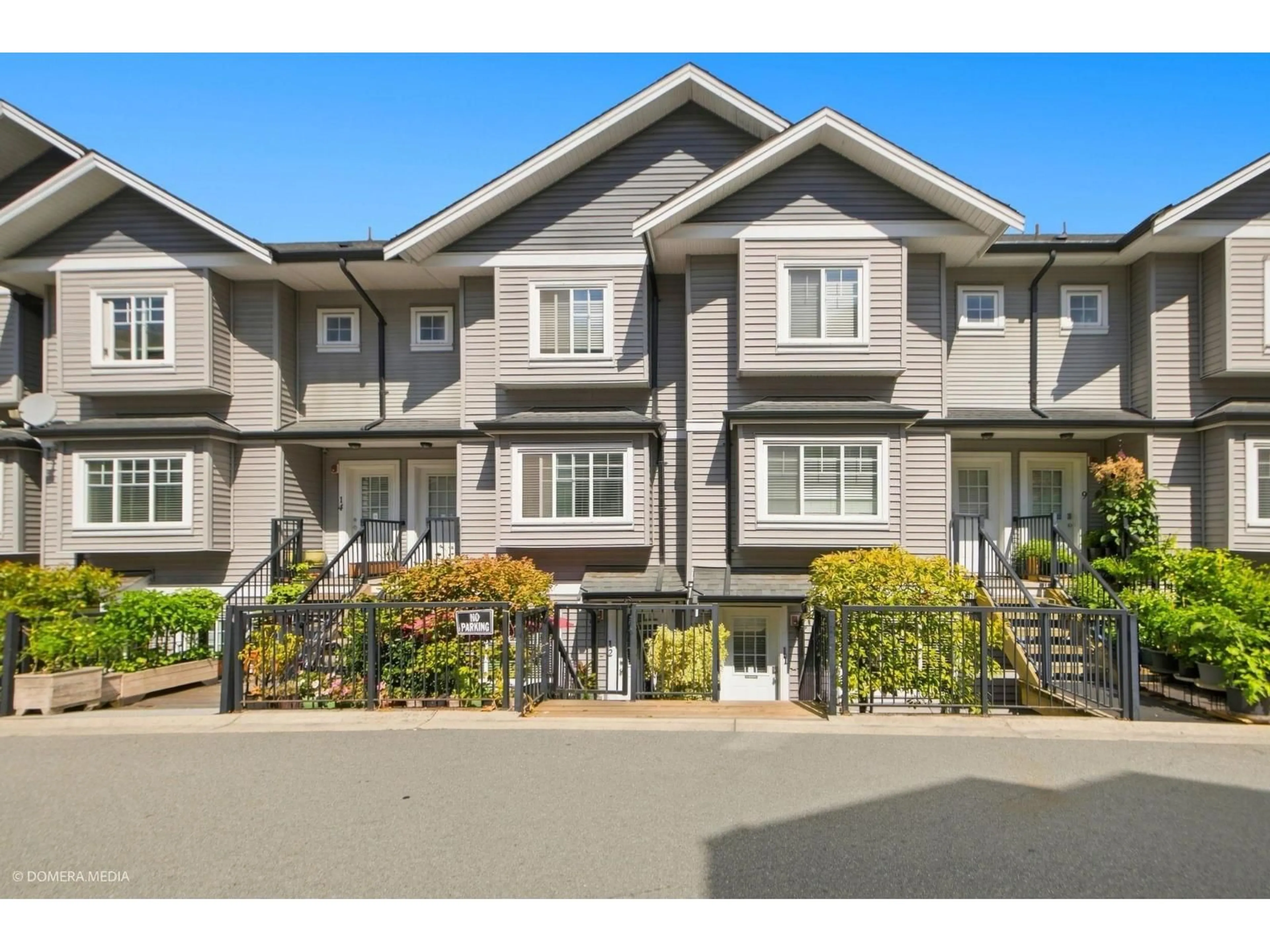 Home with vinyl exterior material, street for 11 - 11255 132 STREET, Surrey British Columbia V3R4E3
