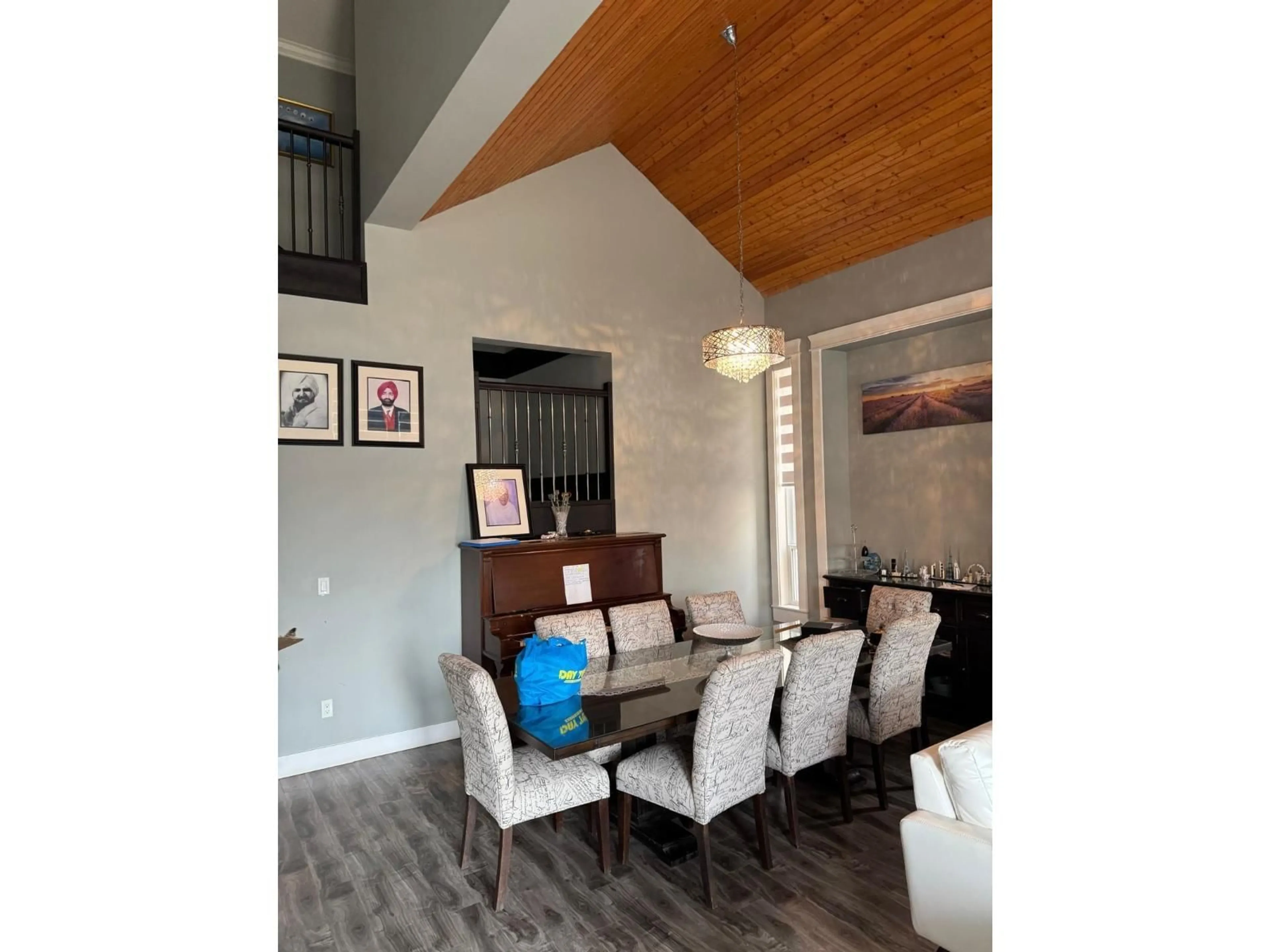 Dining room, wood/laminate floor for 17351 64A AVENUE, Surrey British Columbia V3S0P5