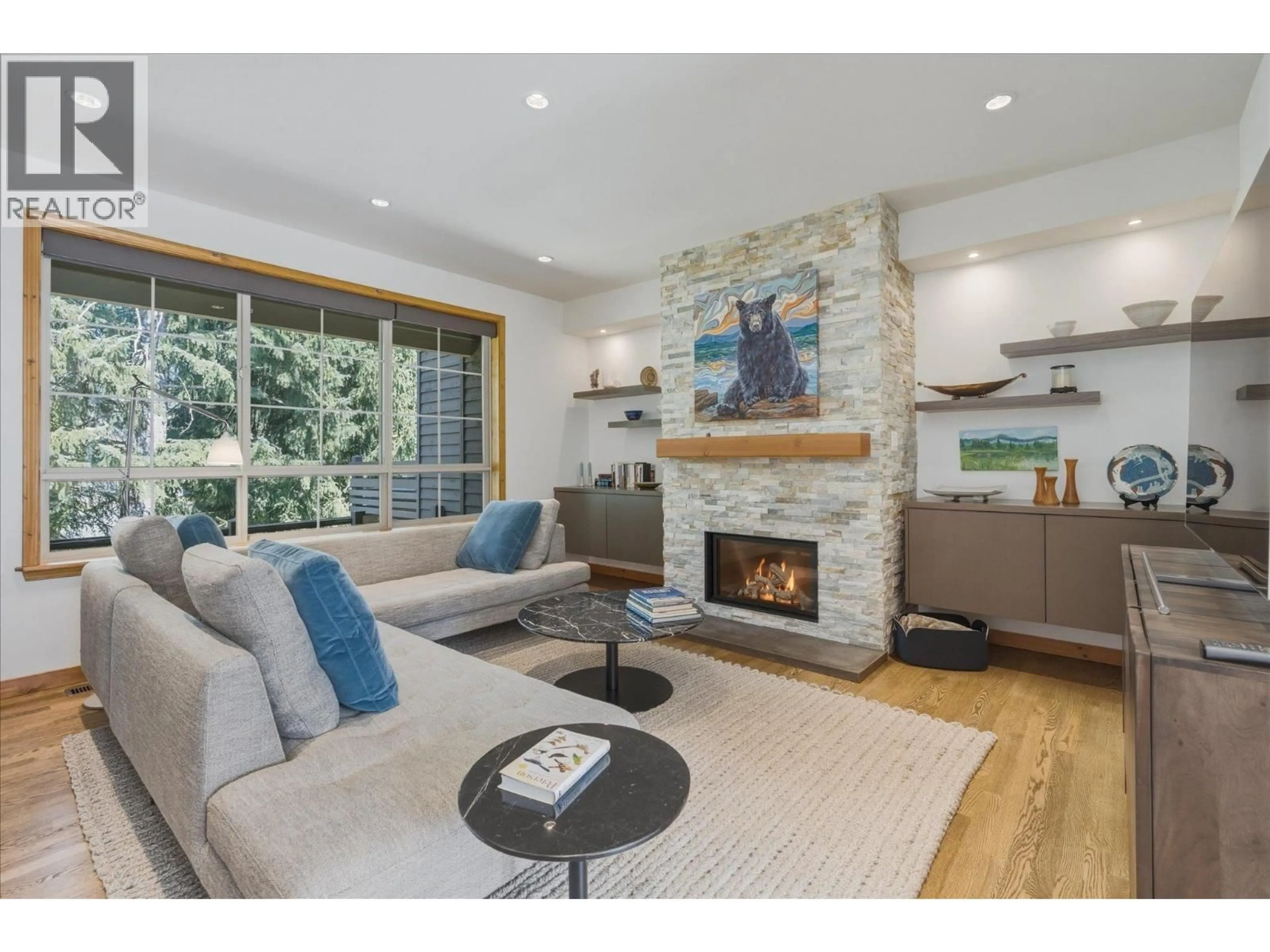 Living room with furniture, unknown for 38 - 8030 NICKLAUS NORTH BOULEVARD, Whistler British Columbia V8E1J7