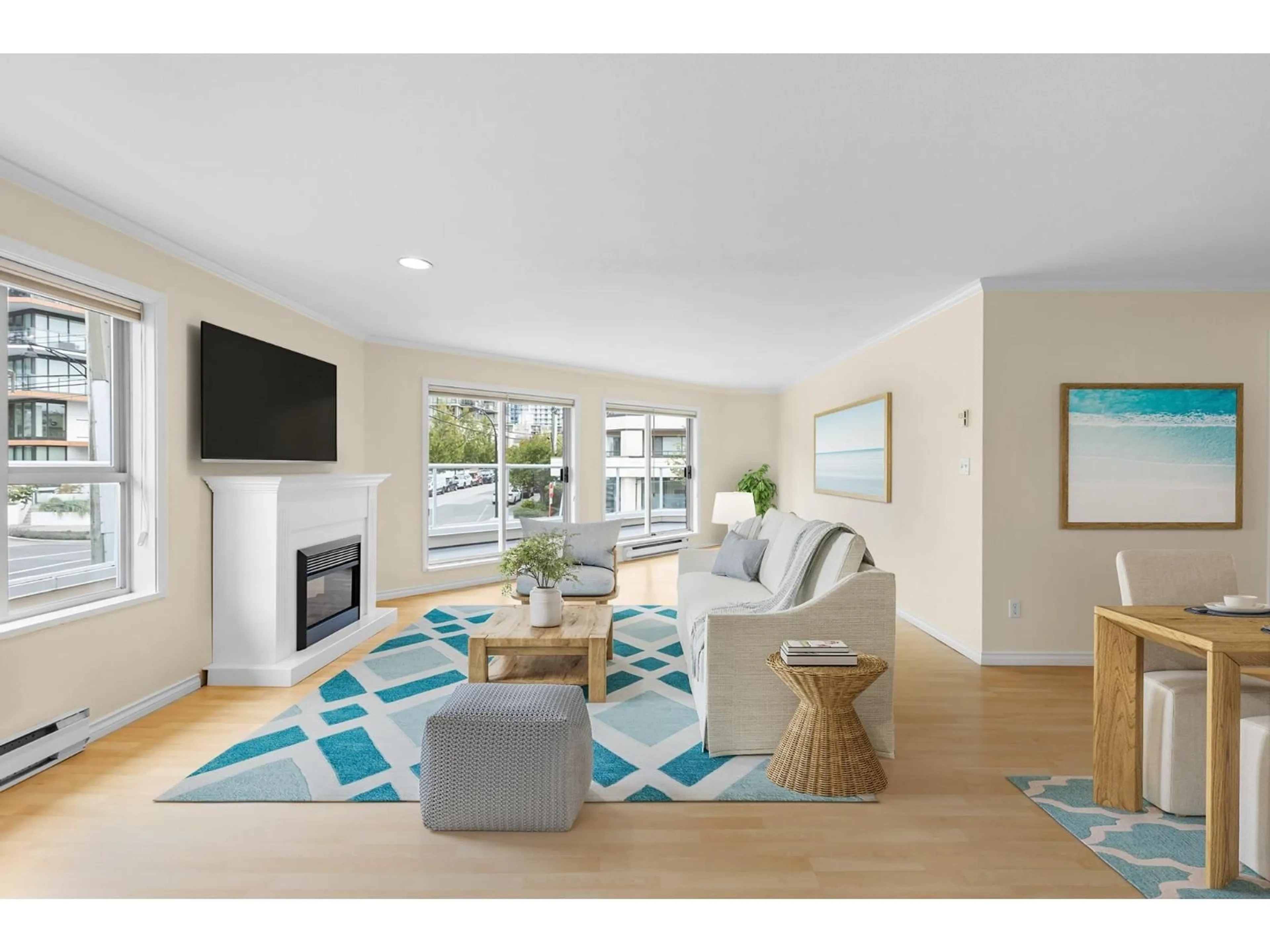 Living room with furniture, unknown for 209 - 1378 GEORGE STREET, White Rock British Columbia V4B3Z9