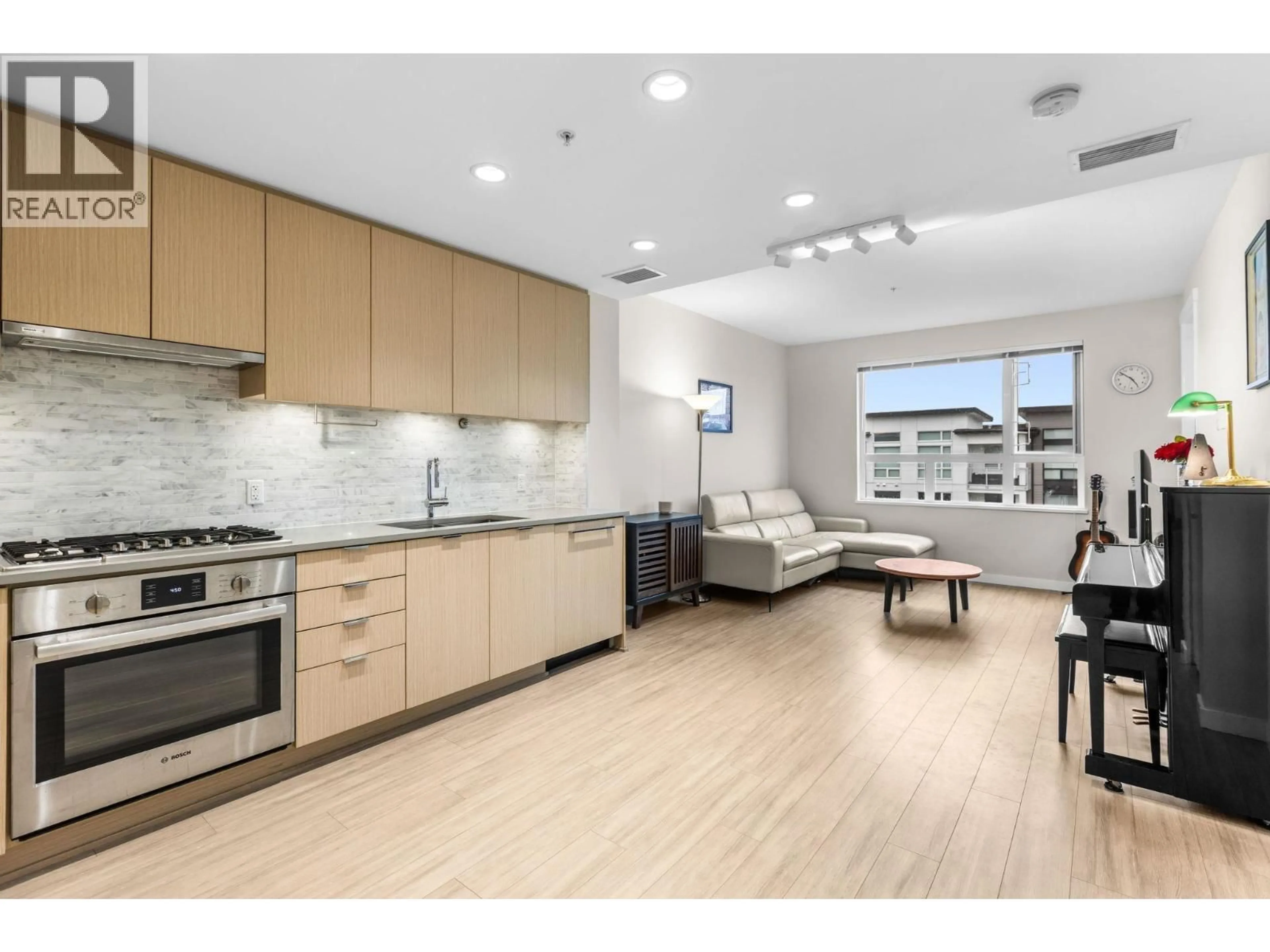 Open concept kitchen, unknown for 518 - 9213 ODLIN ROAD, Richmond British Columbia V6X0V5